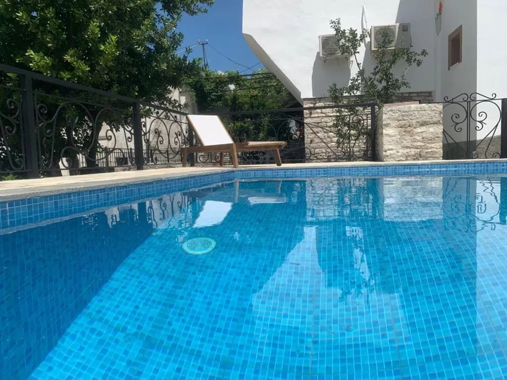 Swimming Pool in Hotel Gjirokastra