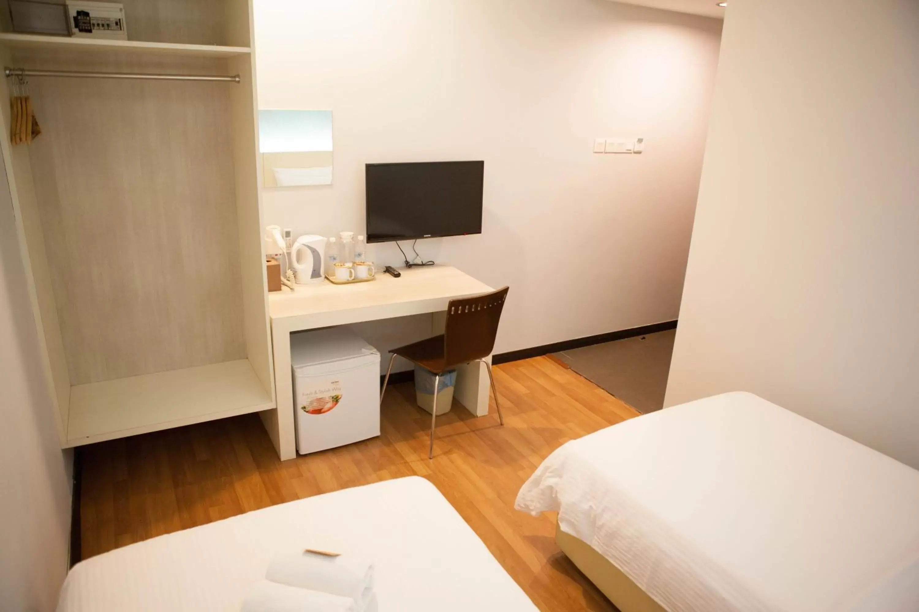 Twin Room - No Window in Inn86 Twin Room - No Window in Inn86