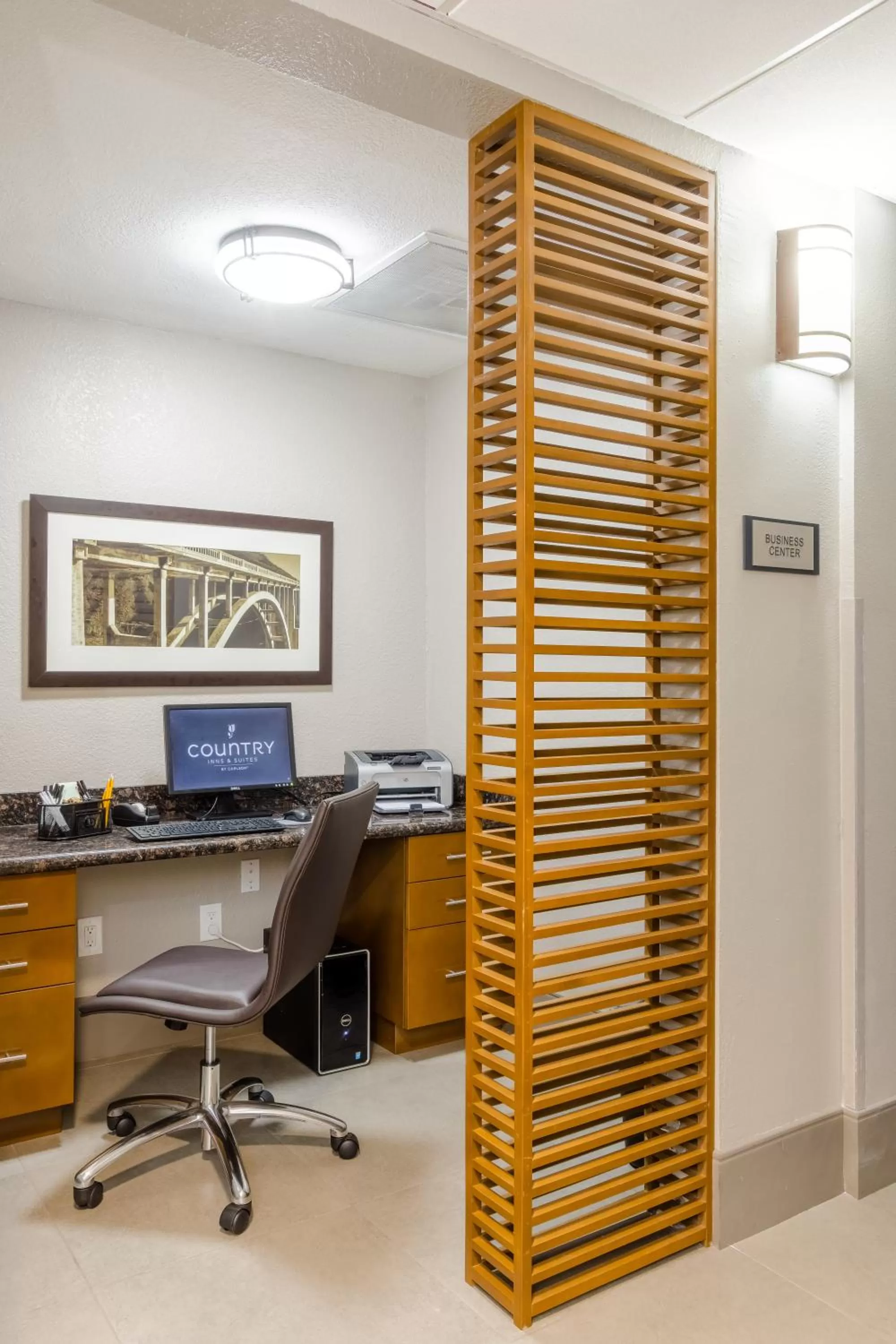 Business facilities in Country Inn & Suites by Radisson, St Petersburg - Clearwater, FL