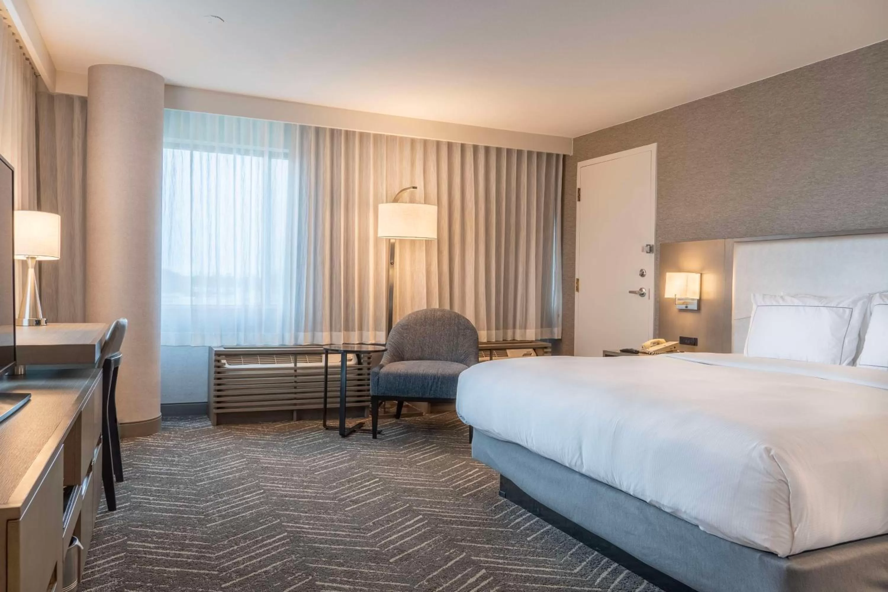 King Room - Non-Smoking in DoubleTree by Hilton Orange County Airport