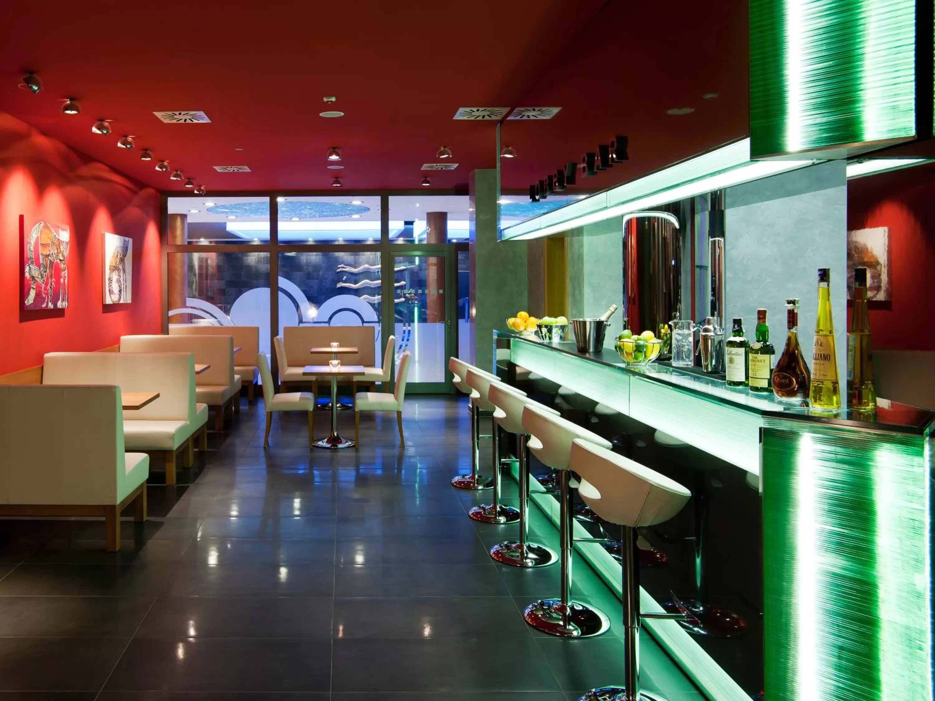 Lobby or reception, Lounge/Bar in Hotel Vitality