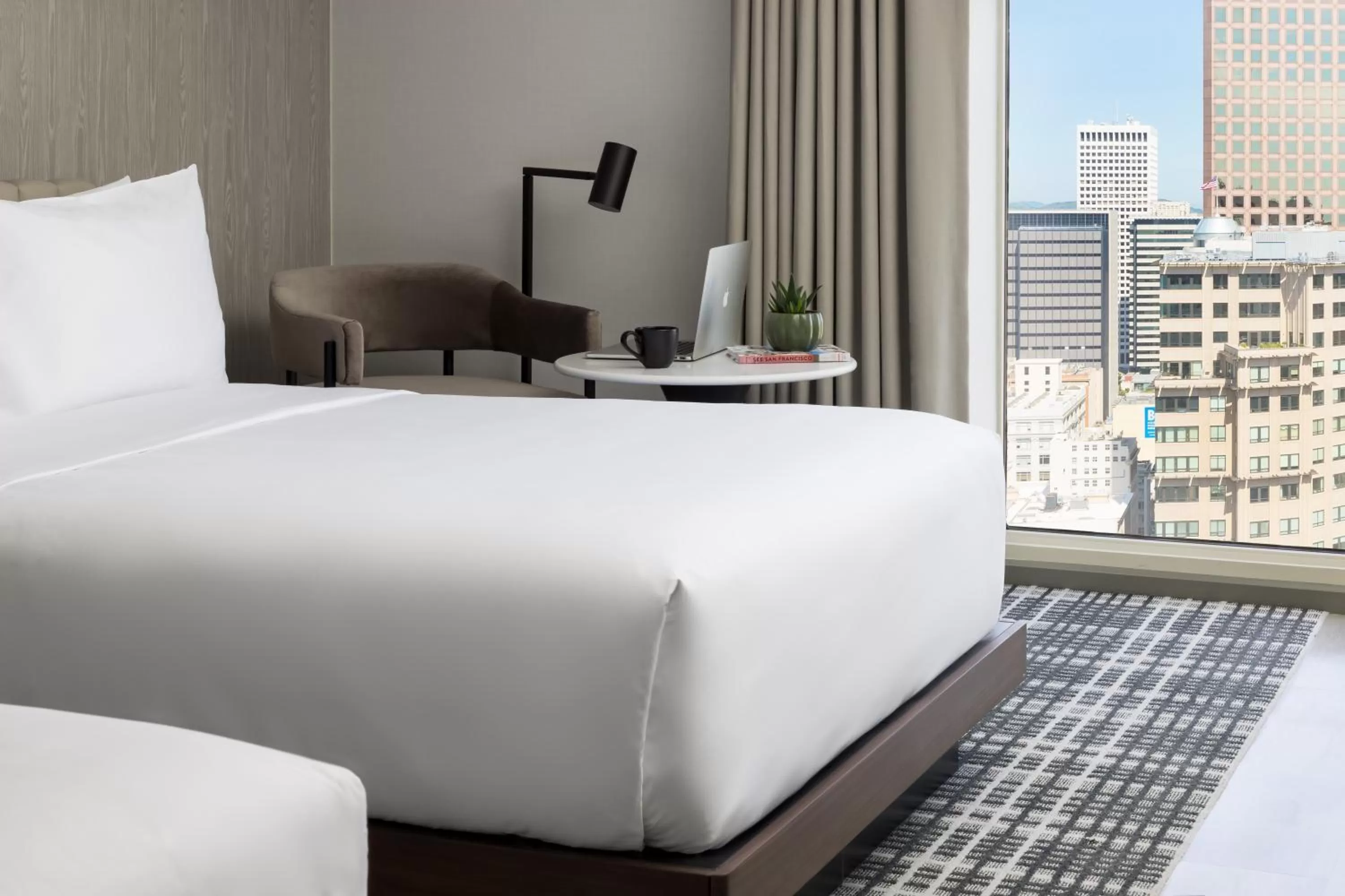 Photo of the whole room, Bed in Hyatt Regency San Francisco Downtown SOMA