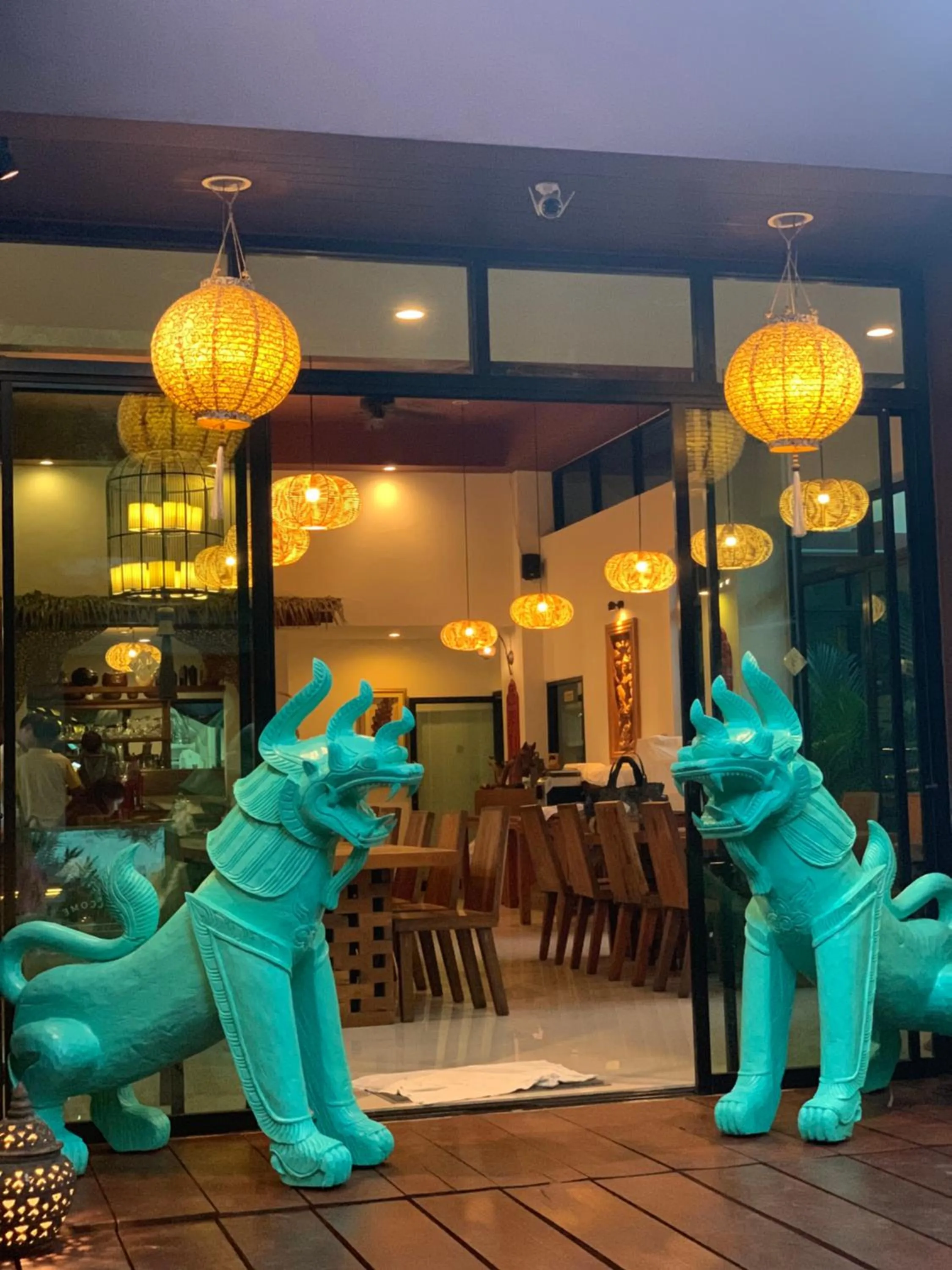 Restaurant/places to eat in Navatara Phuket Resort