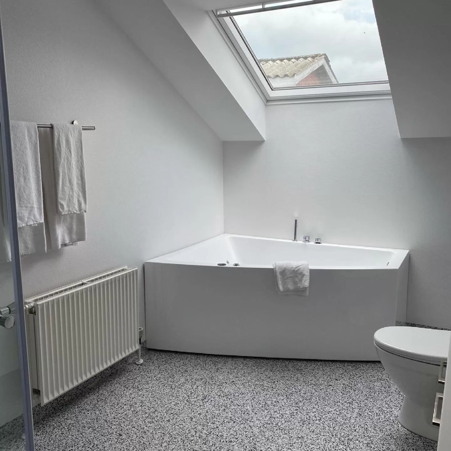 Bathroom in Hotel Røde-Kro