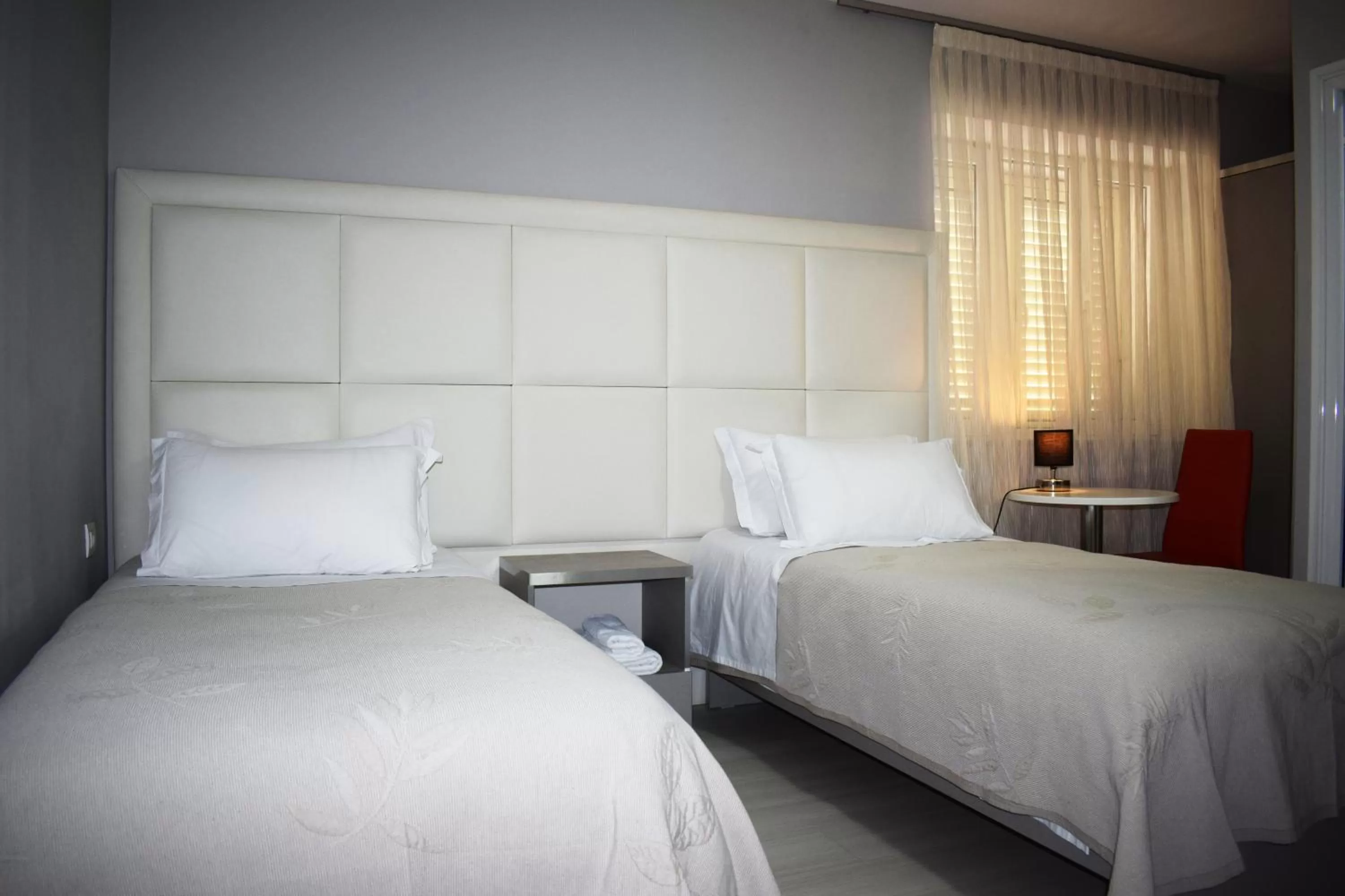 Bedroom, Bed in Freddy's Hotel