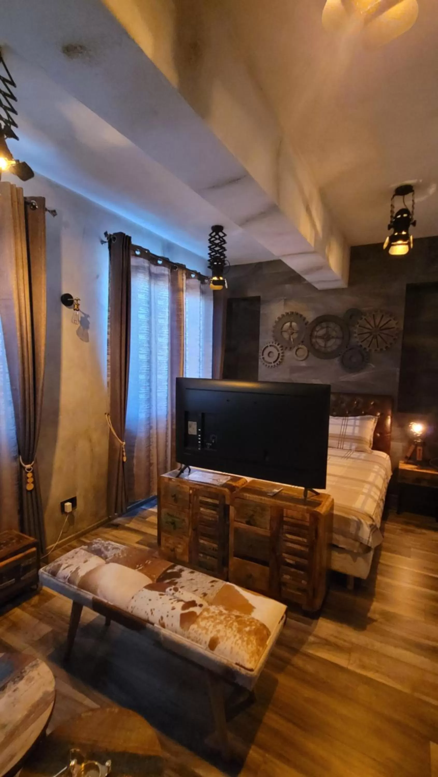 TV and multimedia, Seating Area in Terrace Suites Iasi