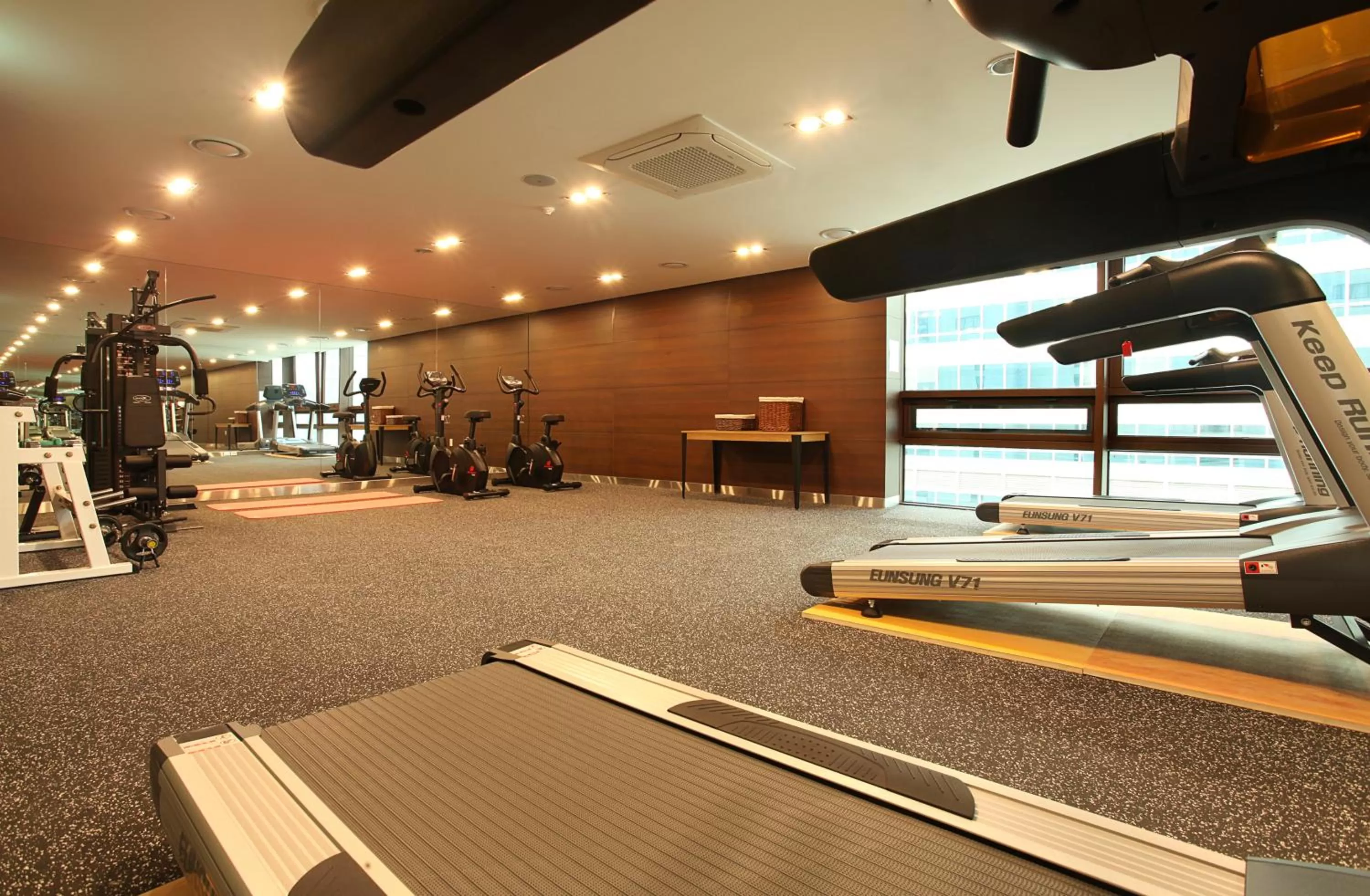 Fitness centre/facilities in Hotel Skypark Kingstown Dongdaemun