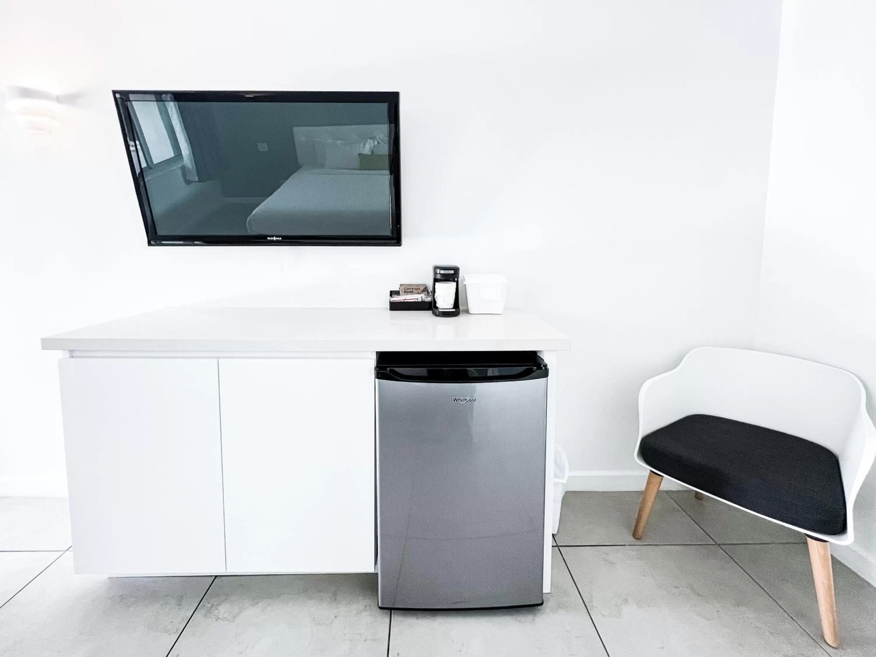 TV and multimedia in Royal Palms Resort & Spa