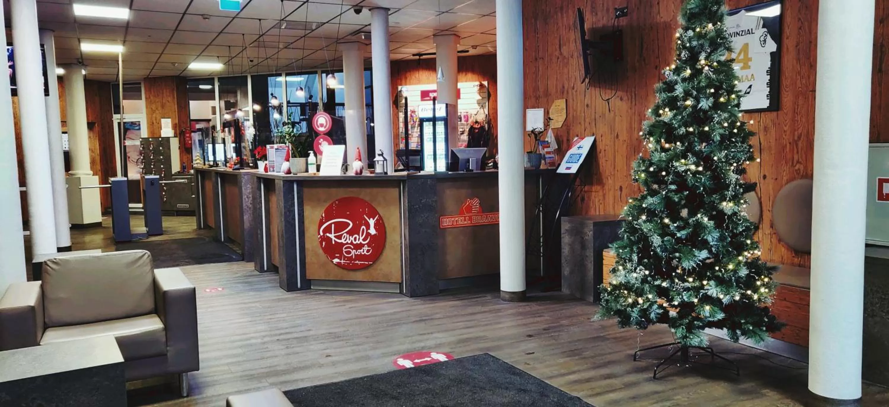 Lobby or reception in Braavo Spa Hotel