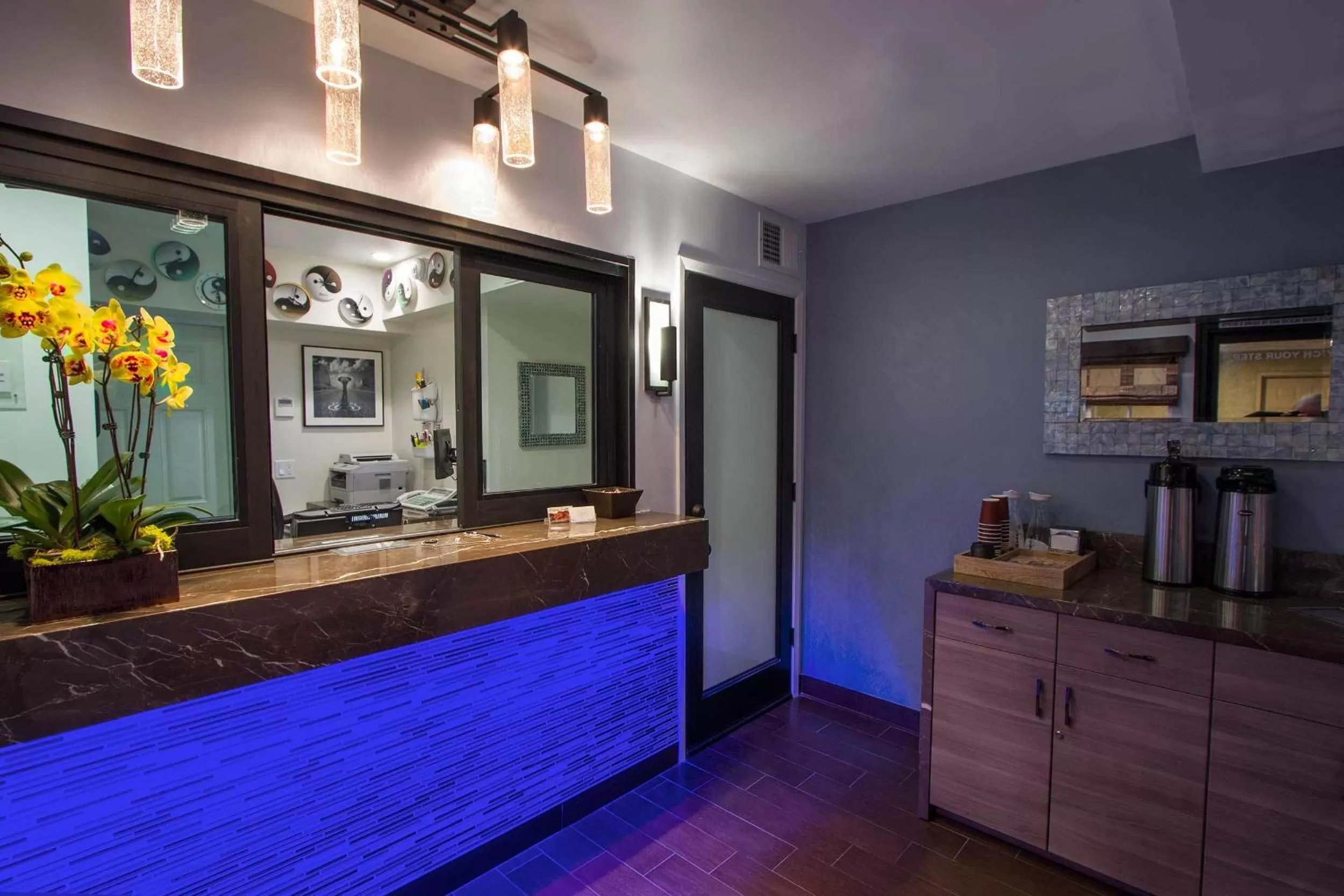 Lobby or reception in Regency Inn in Los Angeles