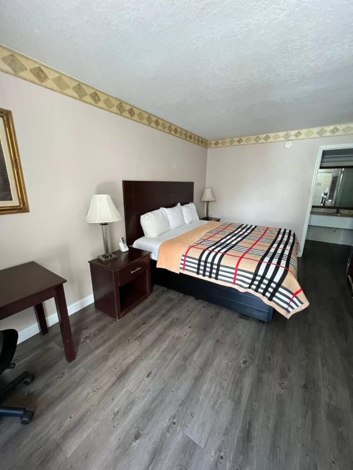 Bed in Rodeway Inn New Port Richey