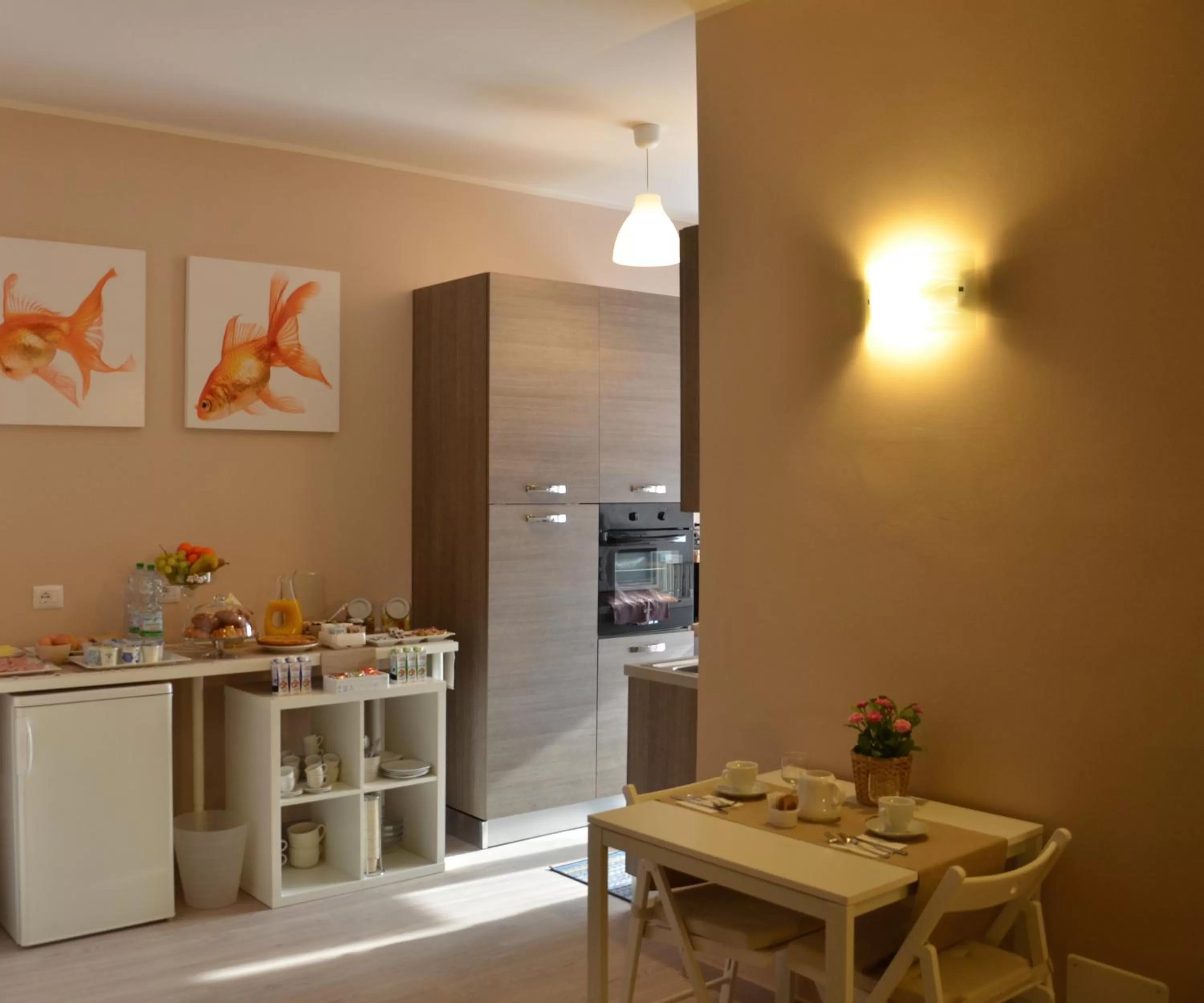 Restaurant/places to eat in B&B Room Italy