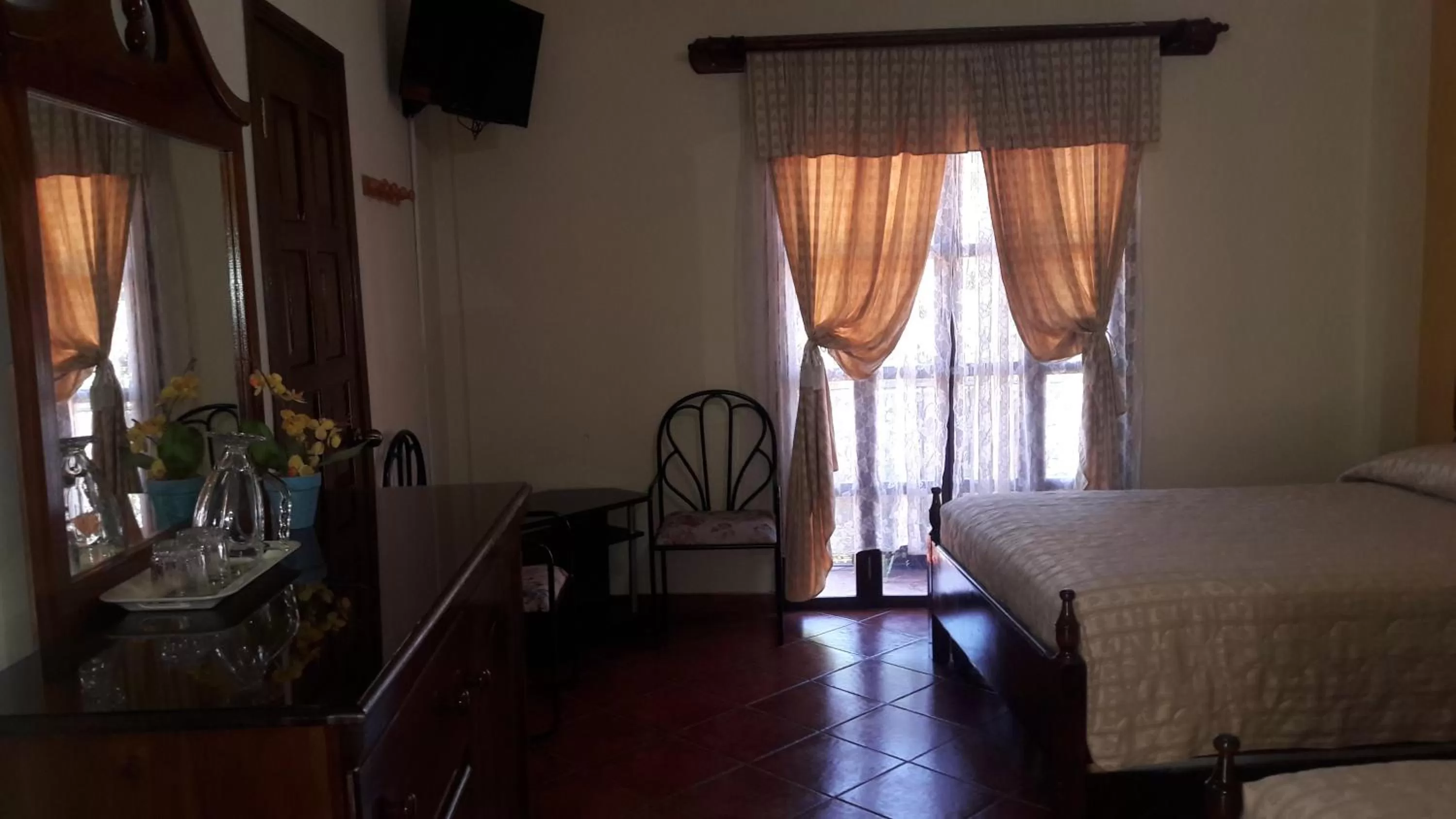 Day, Bed in Hotel Acropolis Maya