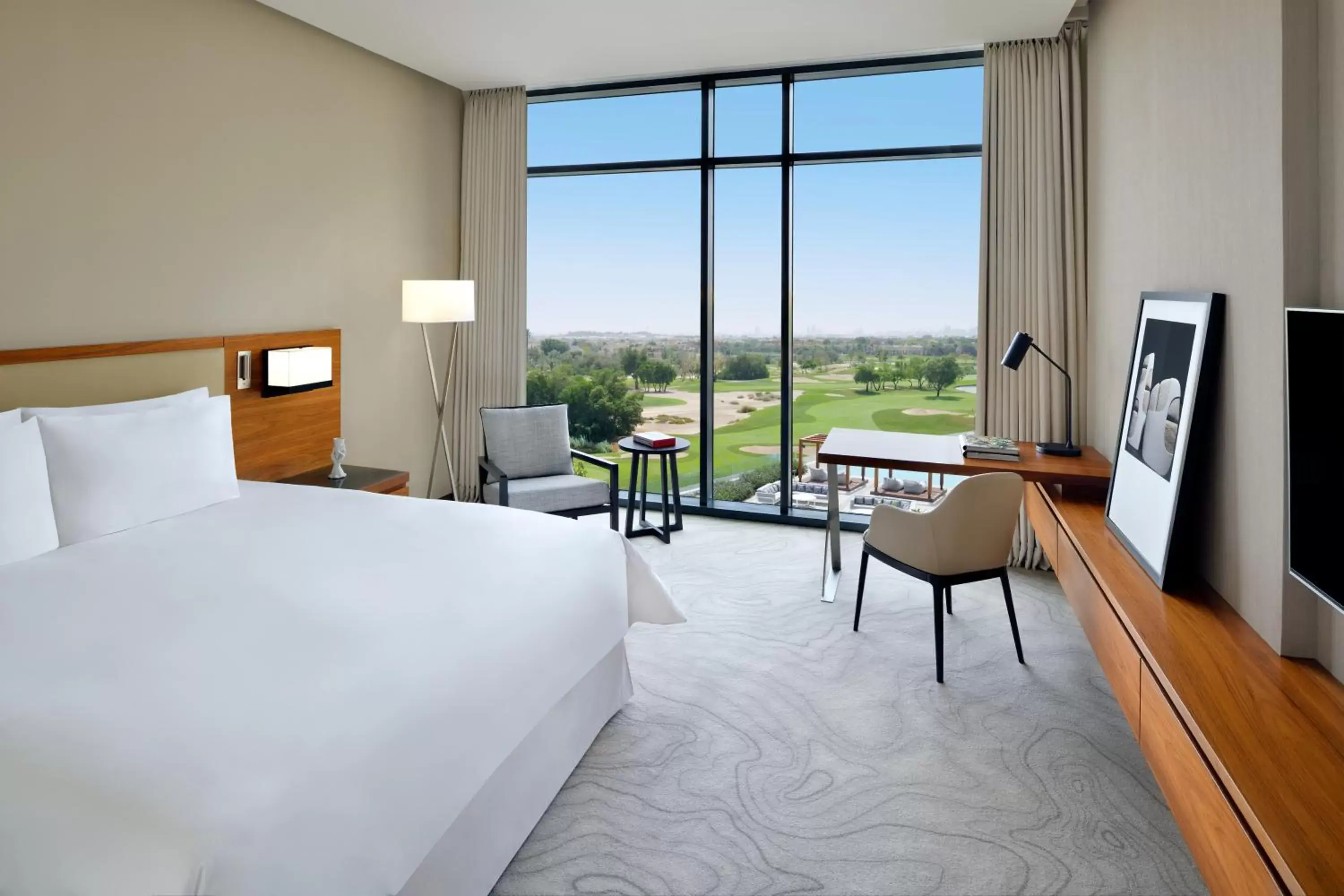 Golf View Deluxe Room King in Vida Emirates Hills Golf View Deluxe Room King in Vida Emirates Hills