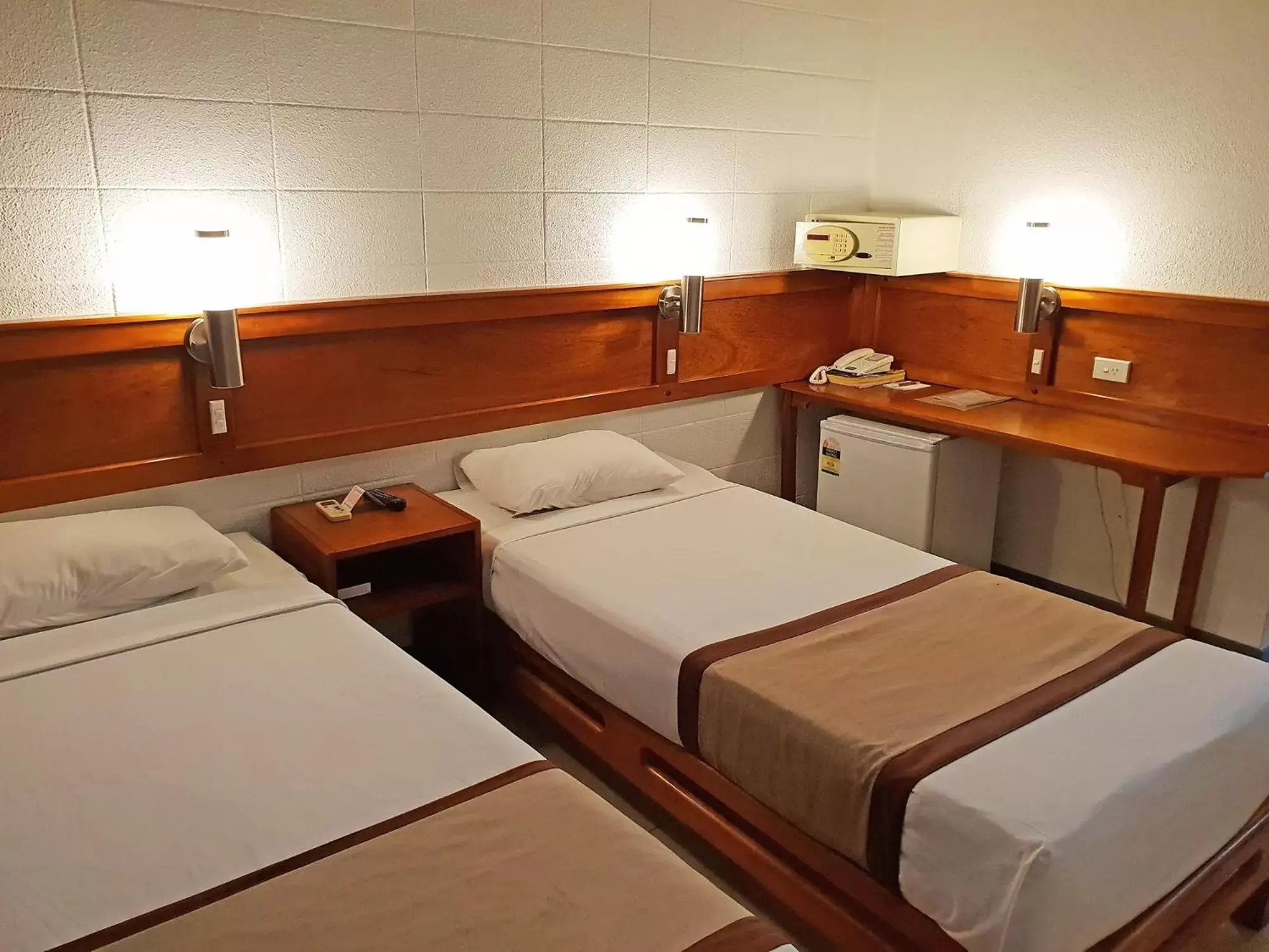 Small Twin Room in Fiji Gateway Hotel Small Twin Room in Fiji Gateway Hotel