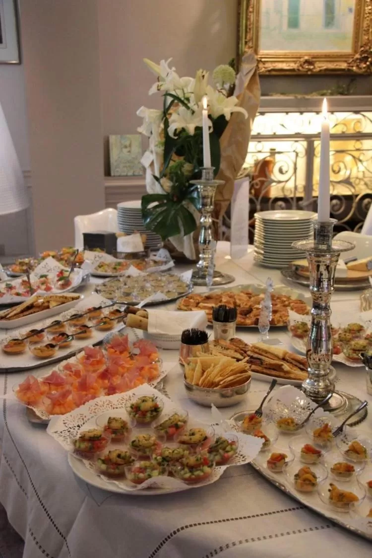 Evening entertainment in Peonia at Home - Maison d'hôtes d'exception