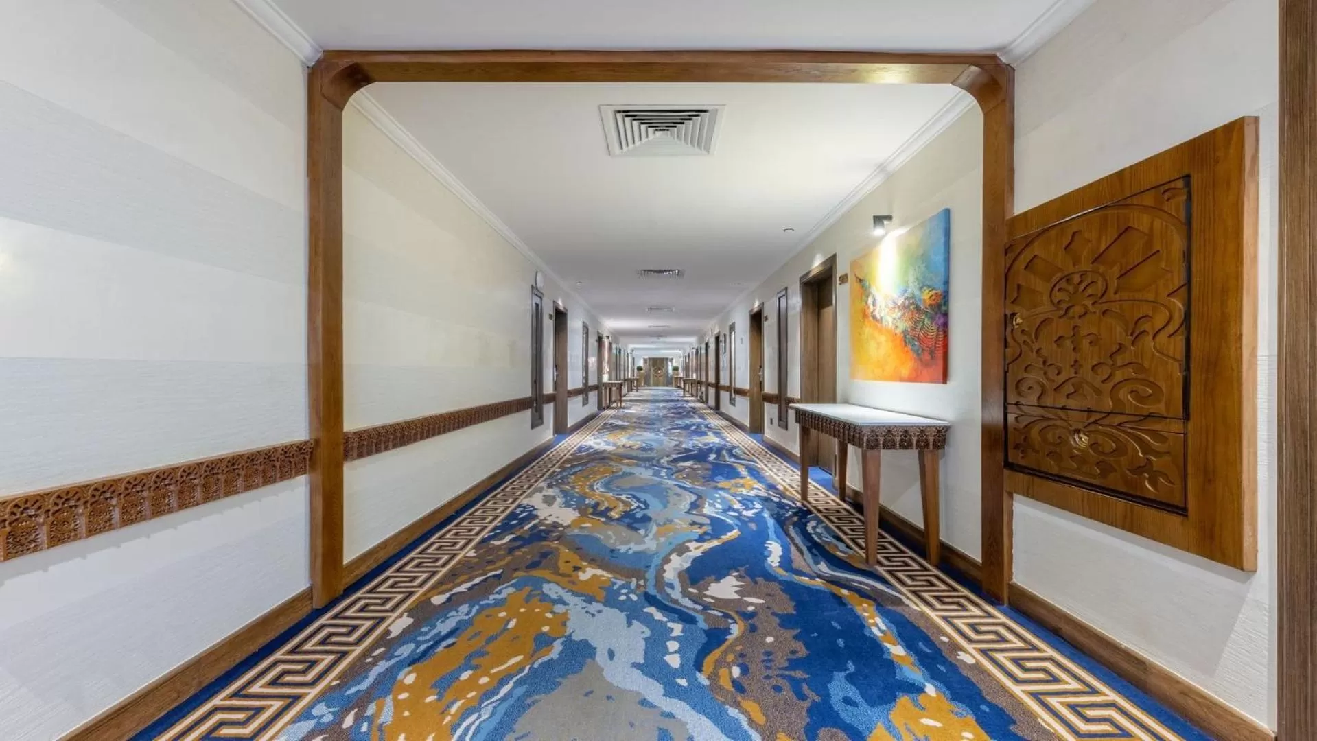 Property building, Bed in Madareem Hotel