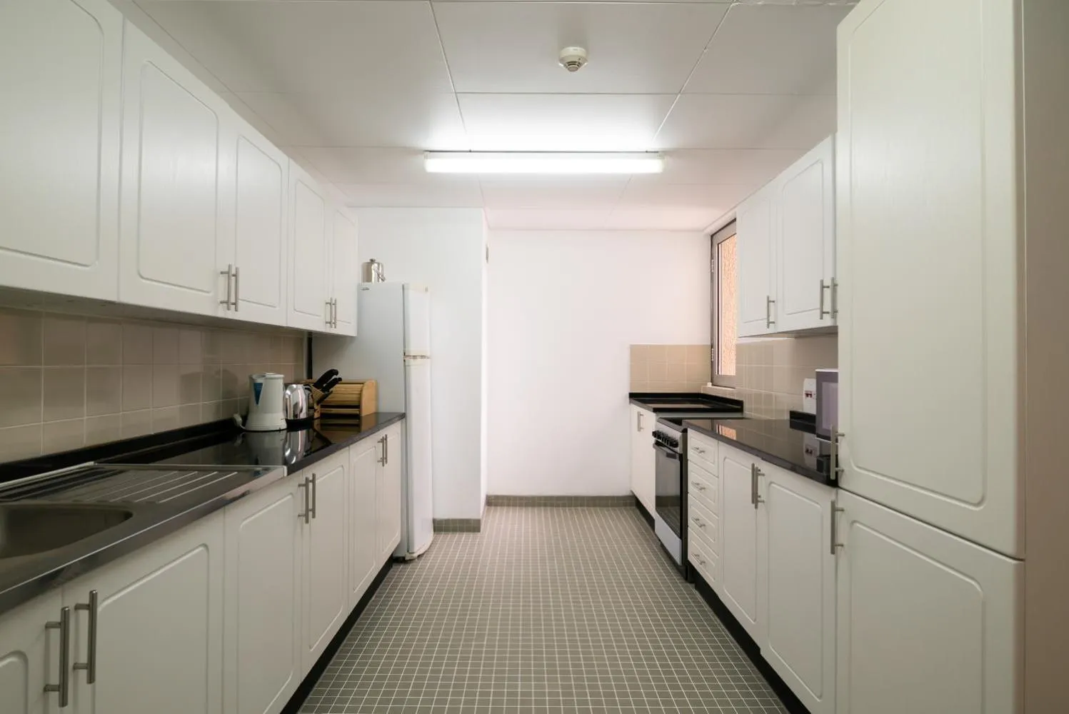 Kitchen or kitchenette in The Apartments, Dubai World Trade Centre