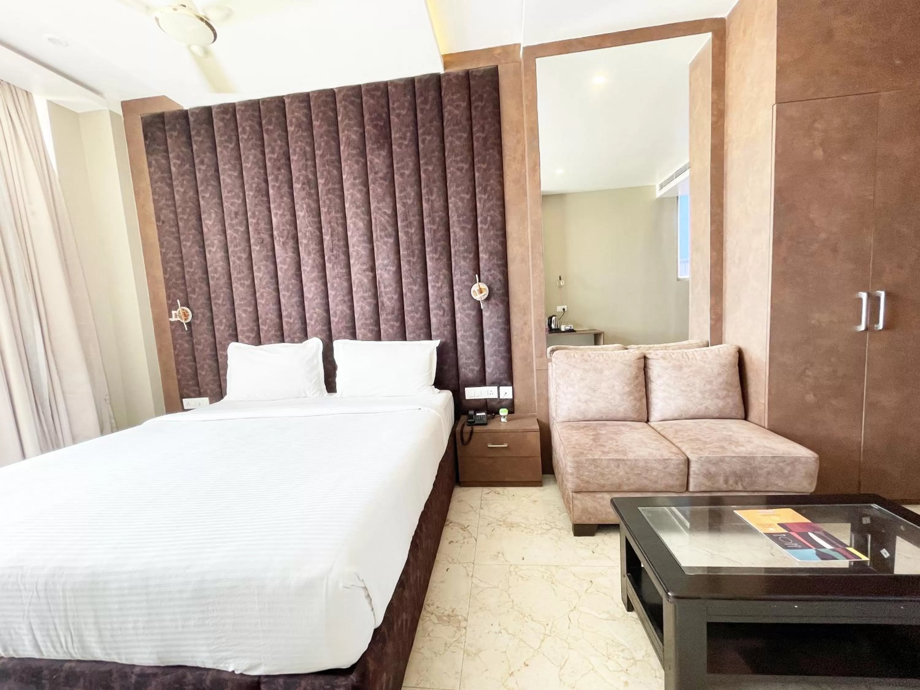 Bed in Hotel TBS sea view ! Puri