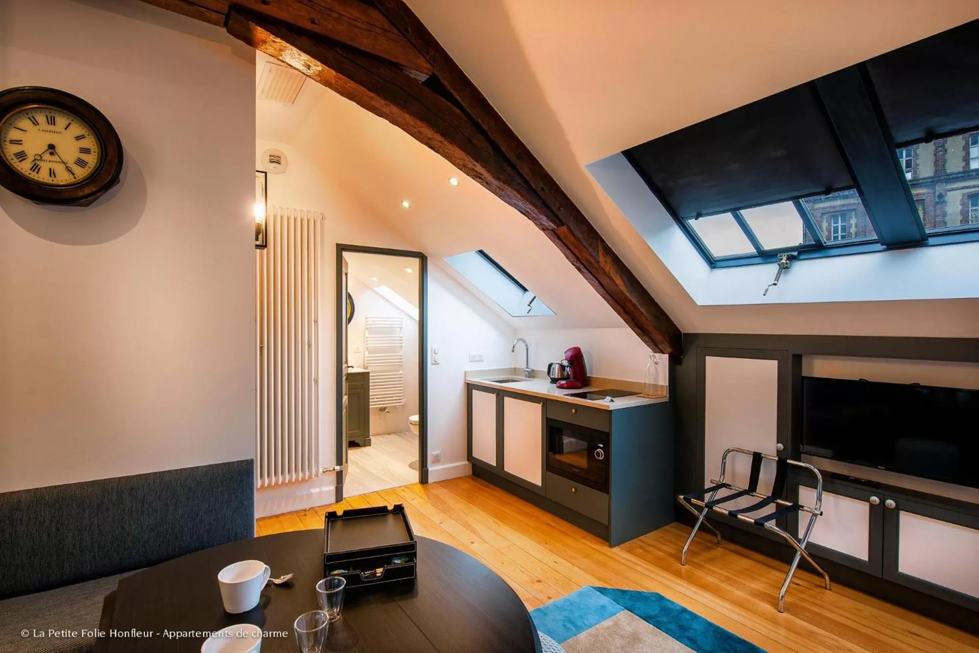 Dining area in La Petite Folie