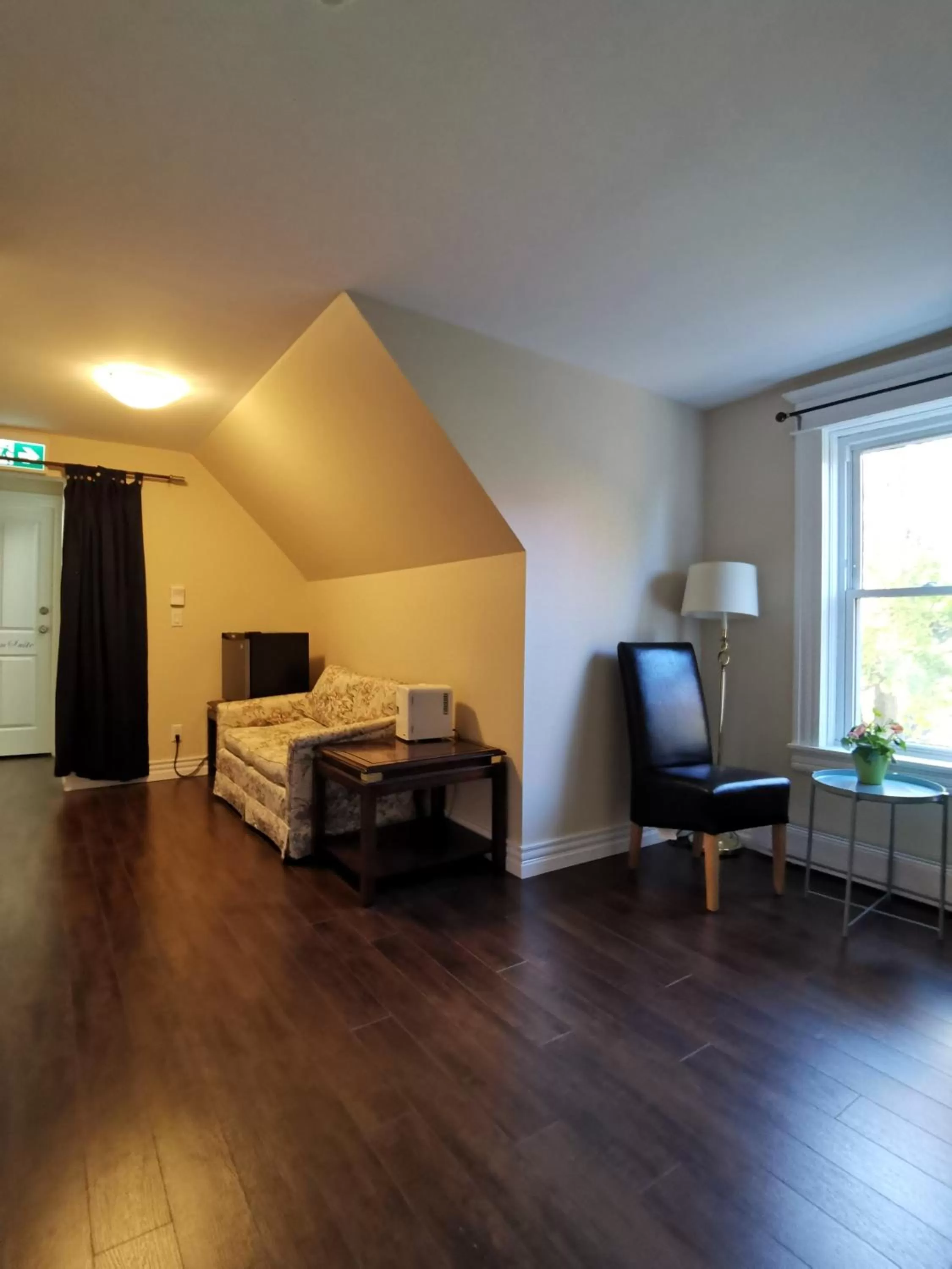 Seating area in By The River B&B