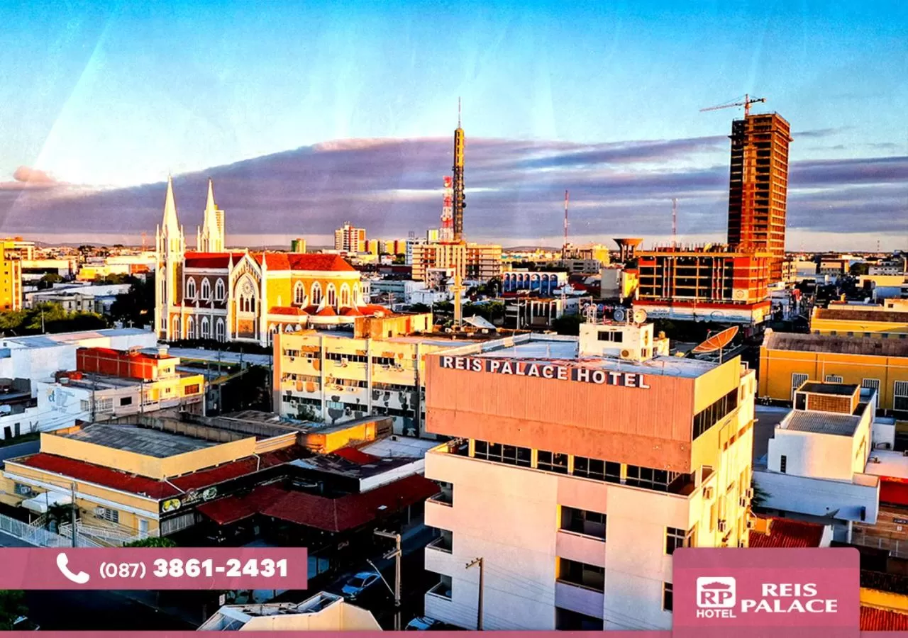 Nearby landmark in Reis Palace Hotel