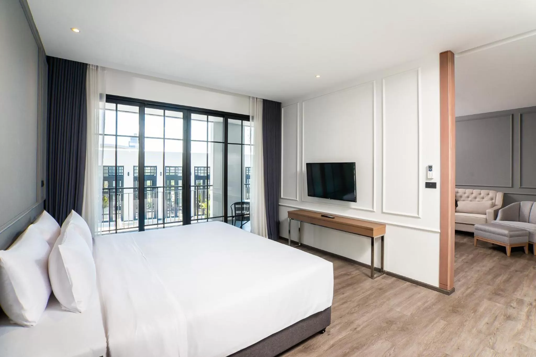 Bedroom, Bed in One Patio Hotel Pattaya - SHA Extra Plus