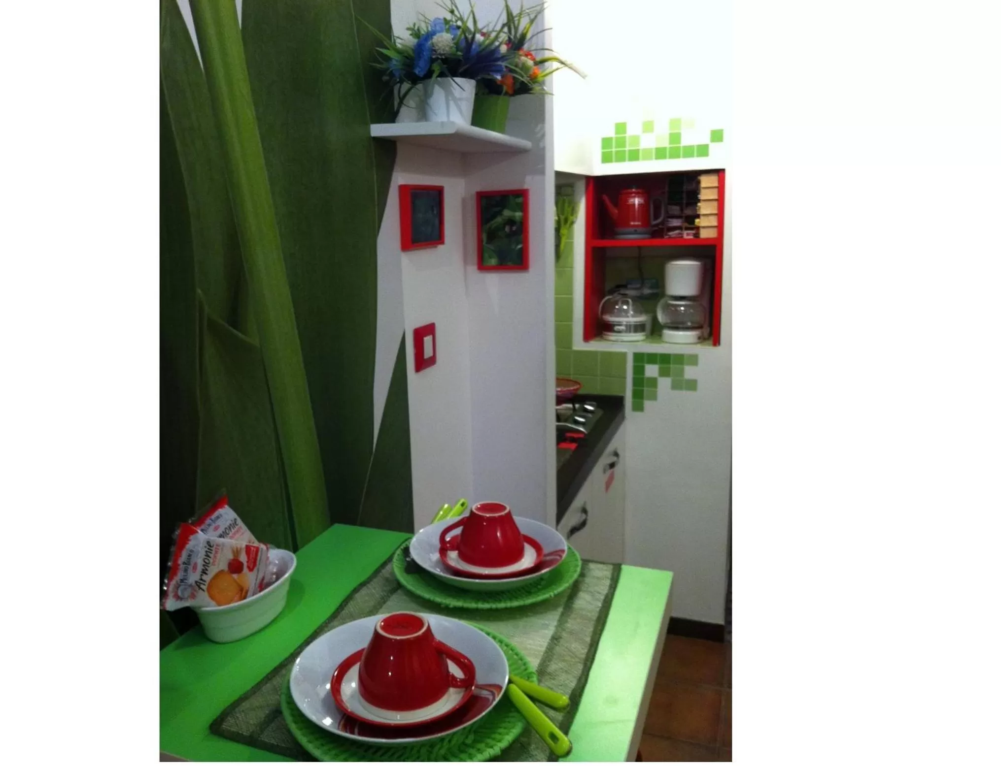 Restaurant/places to eat in Rhome86