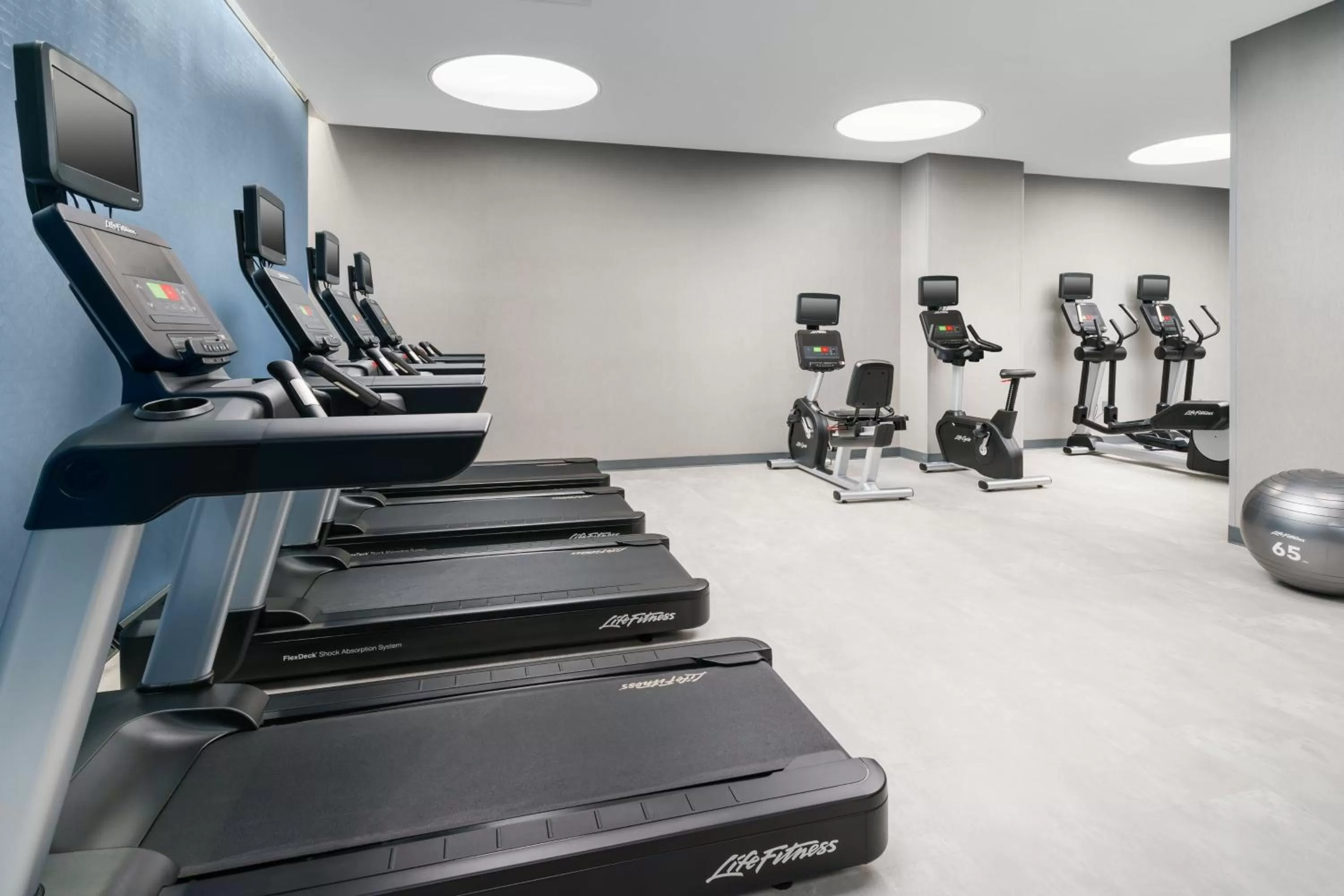Fitness centre/facilities in Fairfield Inn & Suites by Marriott New York Midtown Manhattan/Penn Station