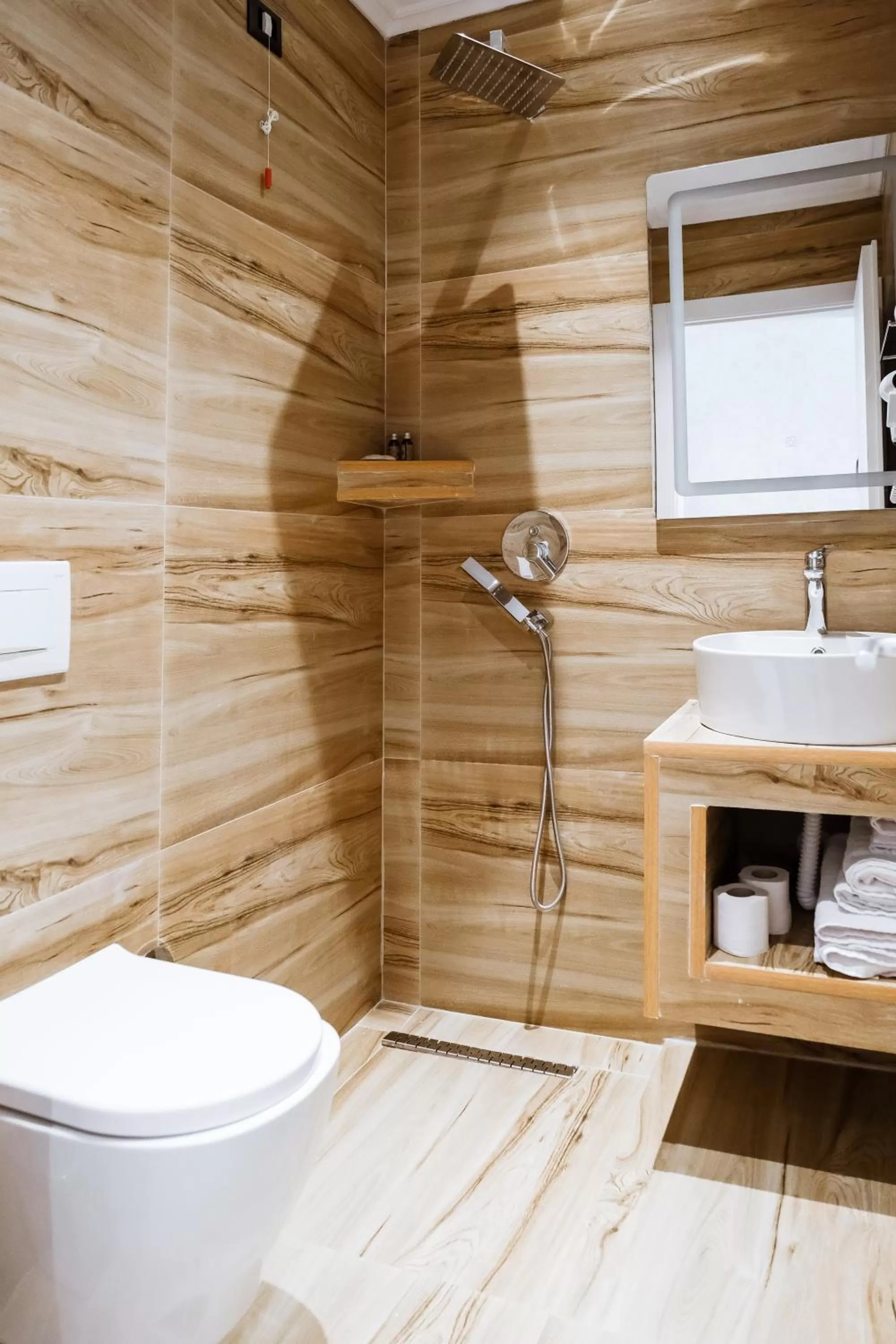 Toilet, Bathroom in Ledina Hotel