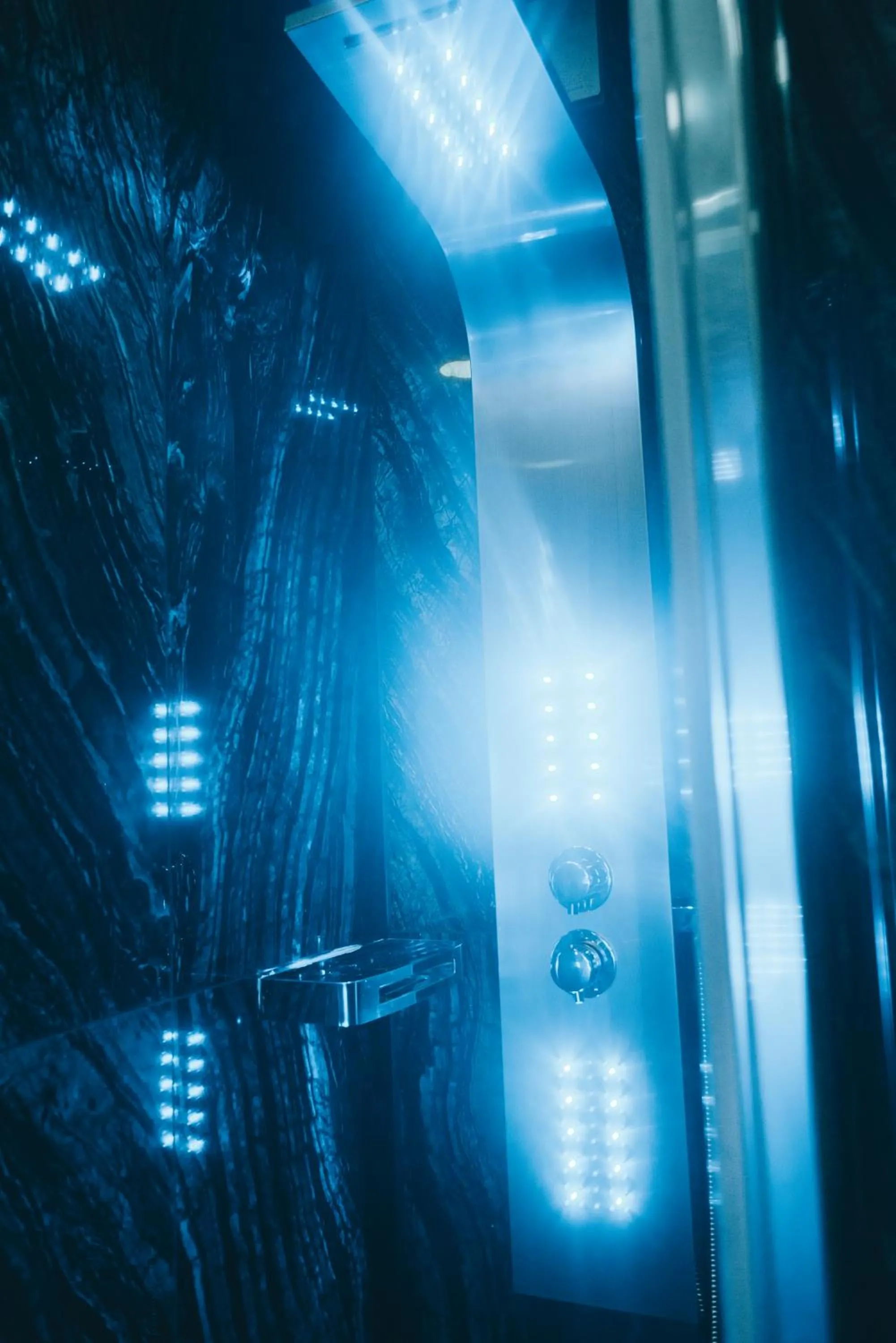 Bathroom in Gregorio VII Luxury Suites San Damaso