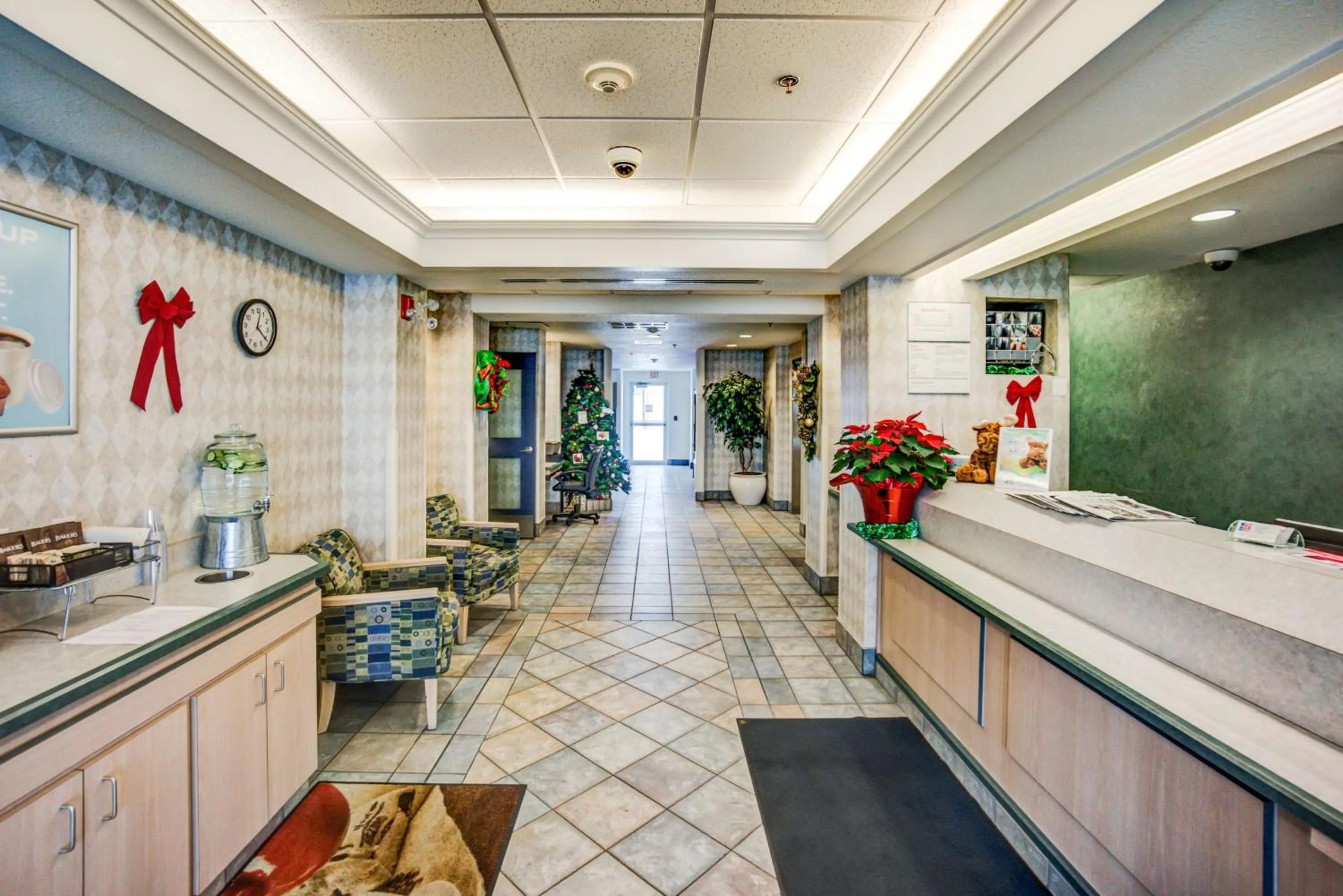Lobby or reception in Motel 6-Red Deer, AB