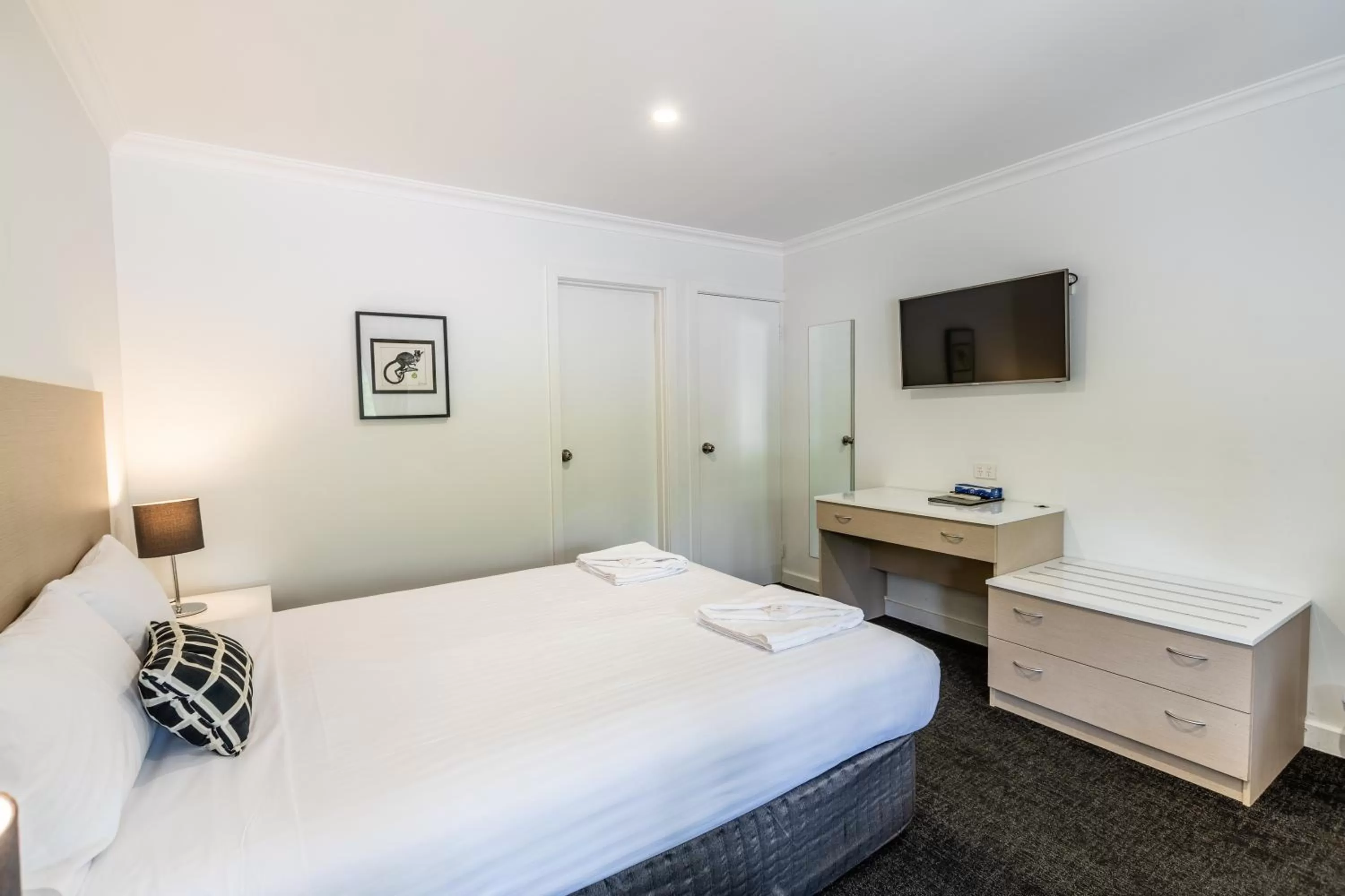 Property building, Bed in Manjimup Kingsley Motel