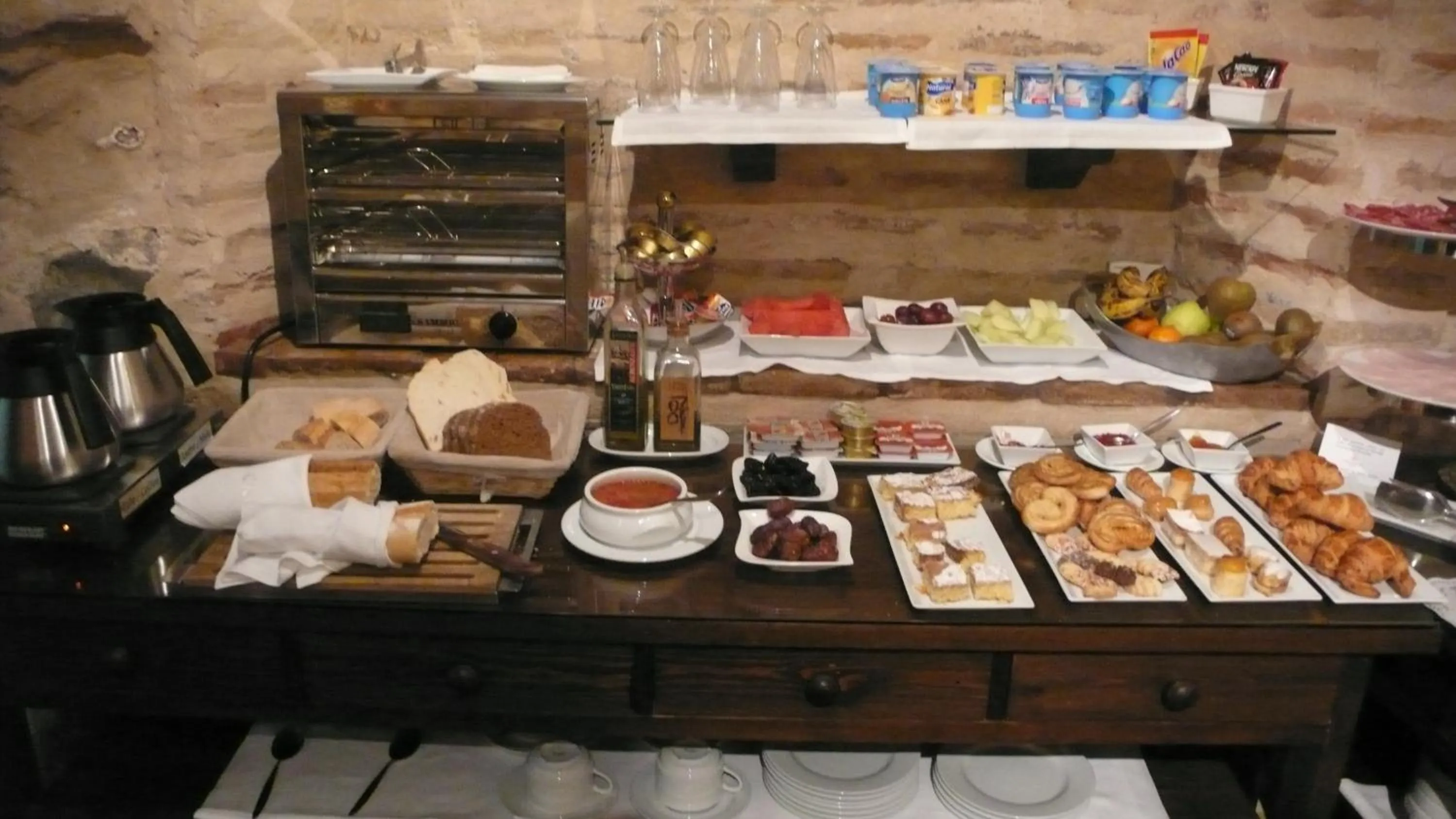 Restaurant/places to eat in Hotel Casa Morisca