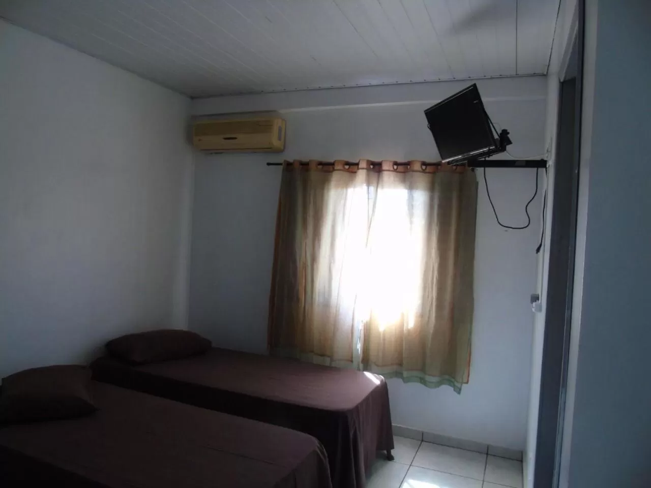 Photo of the whole room, TV/Entertainment Center in Visk Palace Hotel e Restaurante