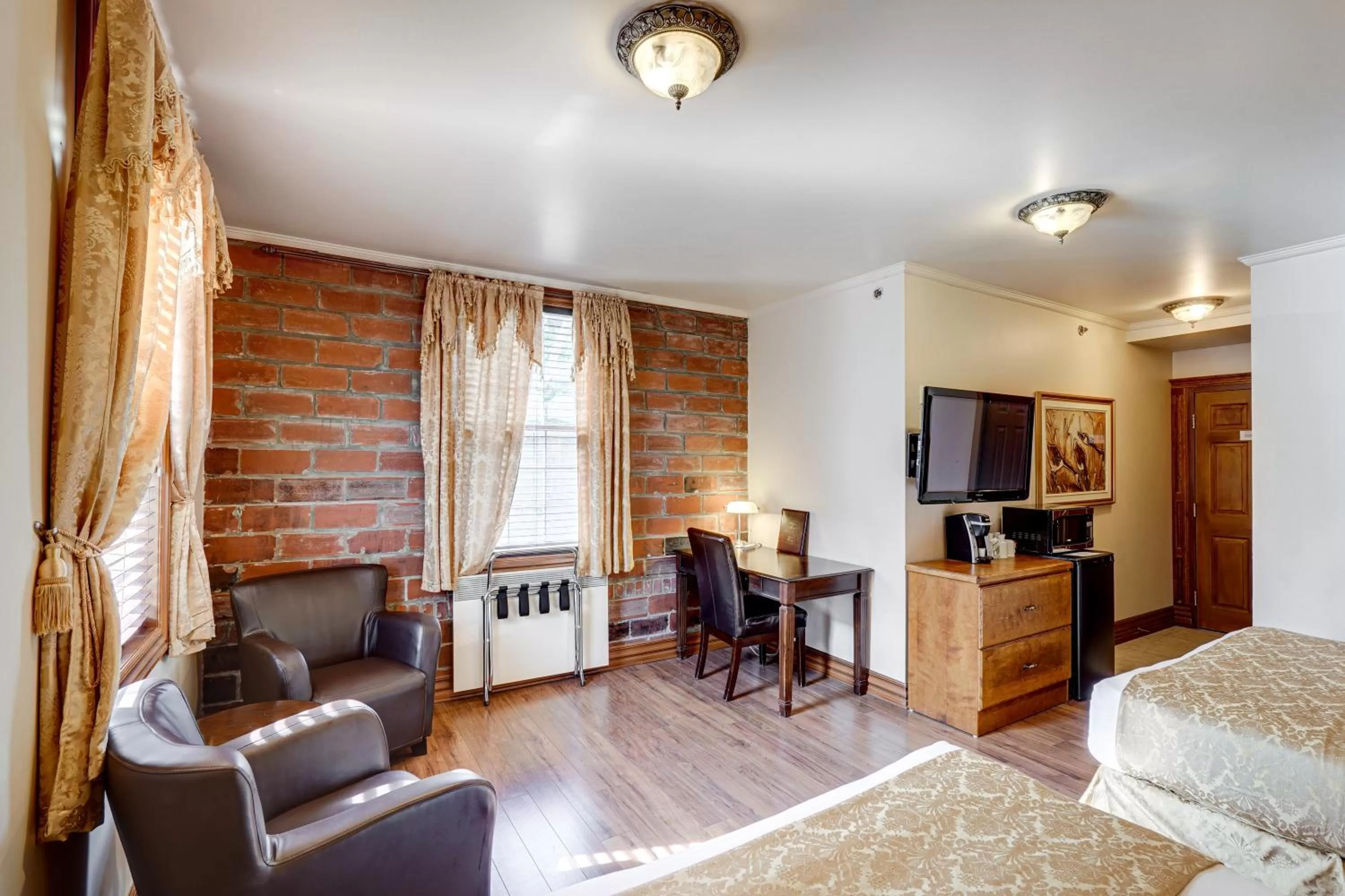Seating area, Bed in Le Grand Hôtel