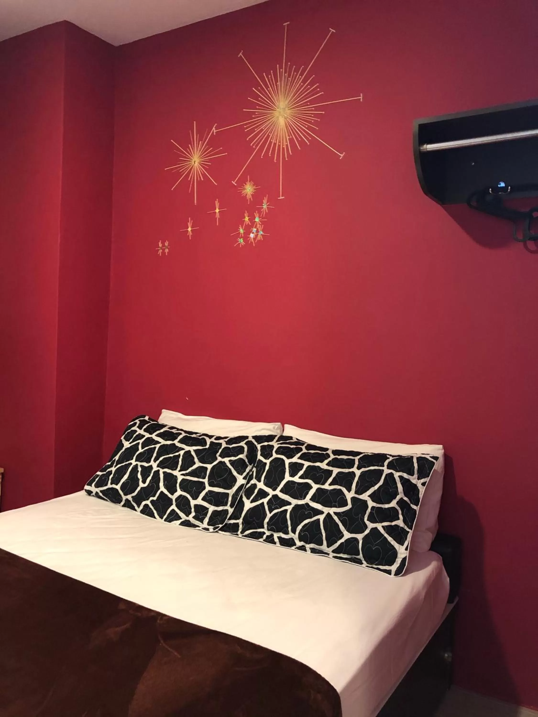 Bedroom, Bed in Tai Hoe Hotel