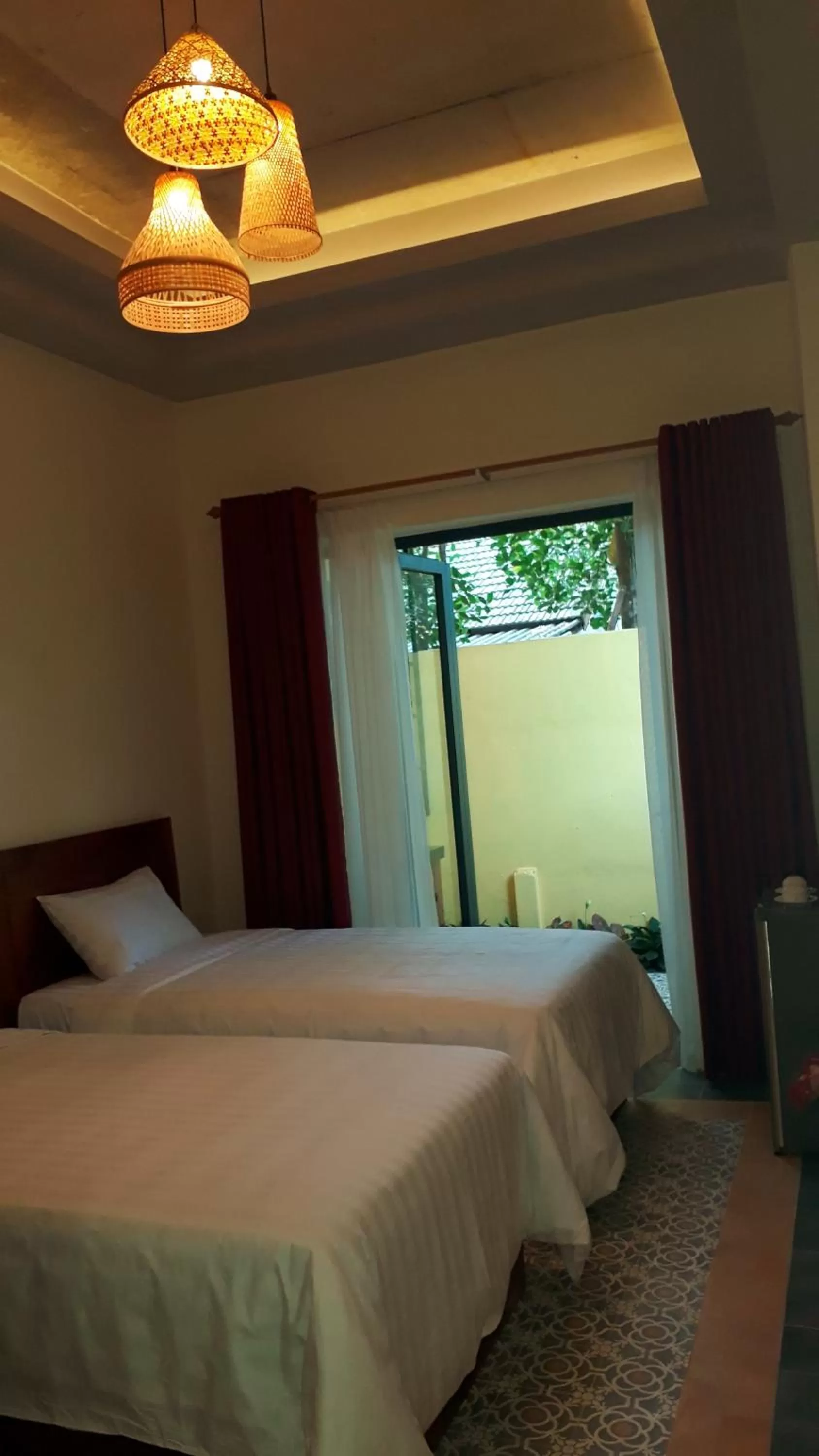 Bedroom, Bed in Pink Tulip Hoi An