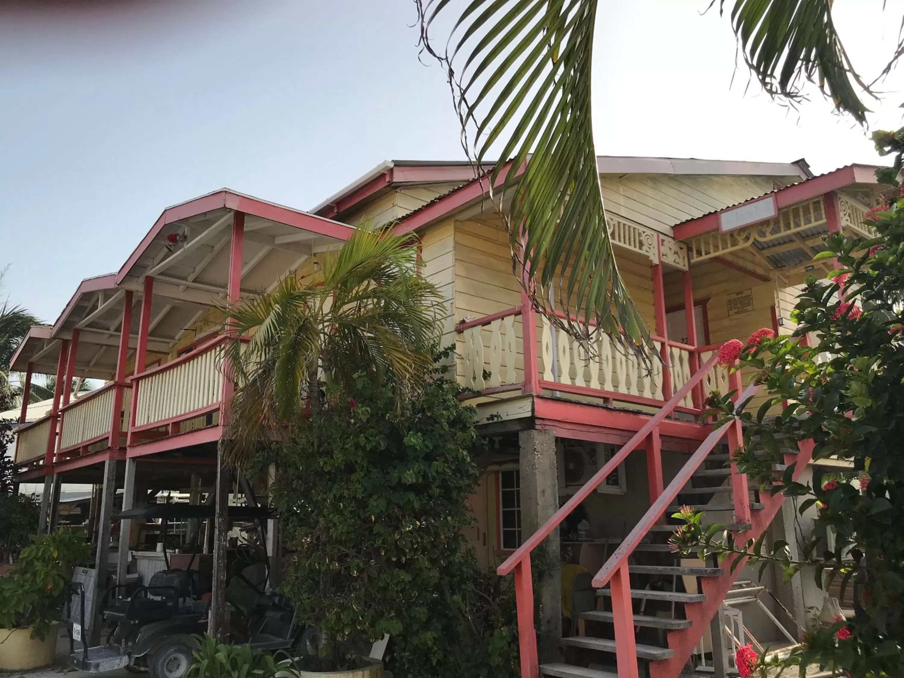 Facade/entrance in Tropical Paradise Express