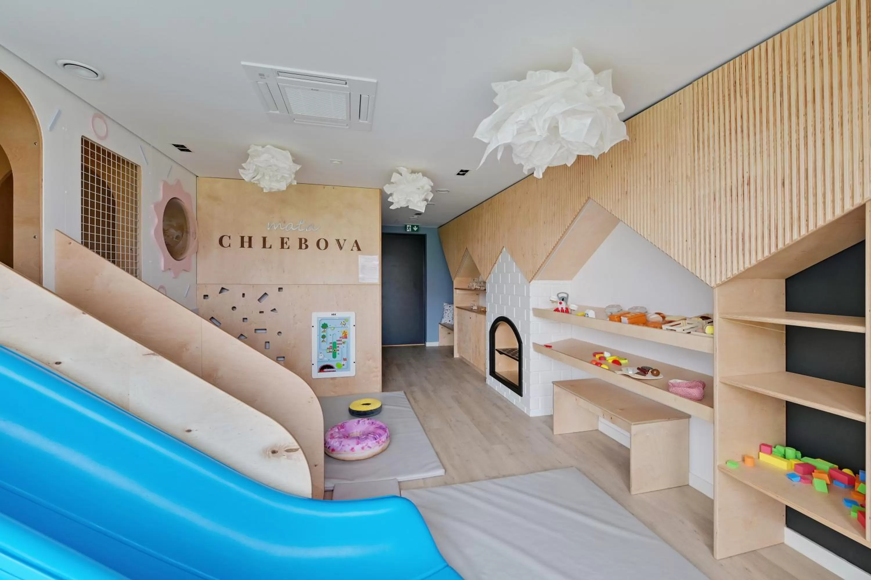 Kids's club in RentPlanet - Apartamenty Chlebova