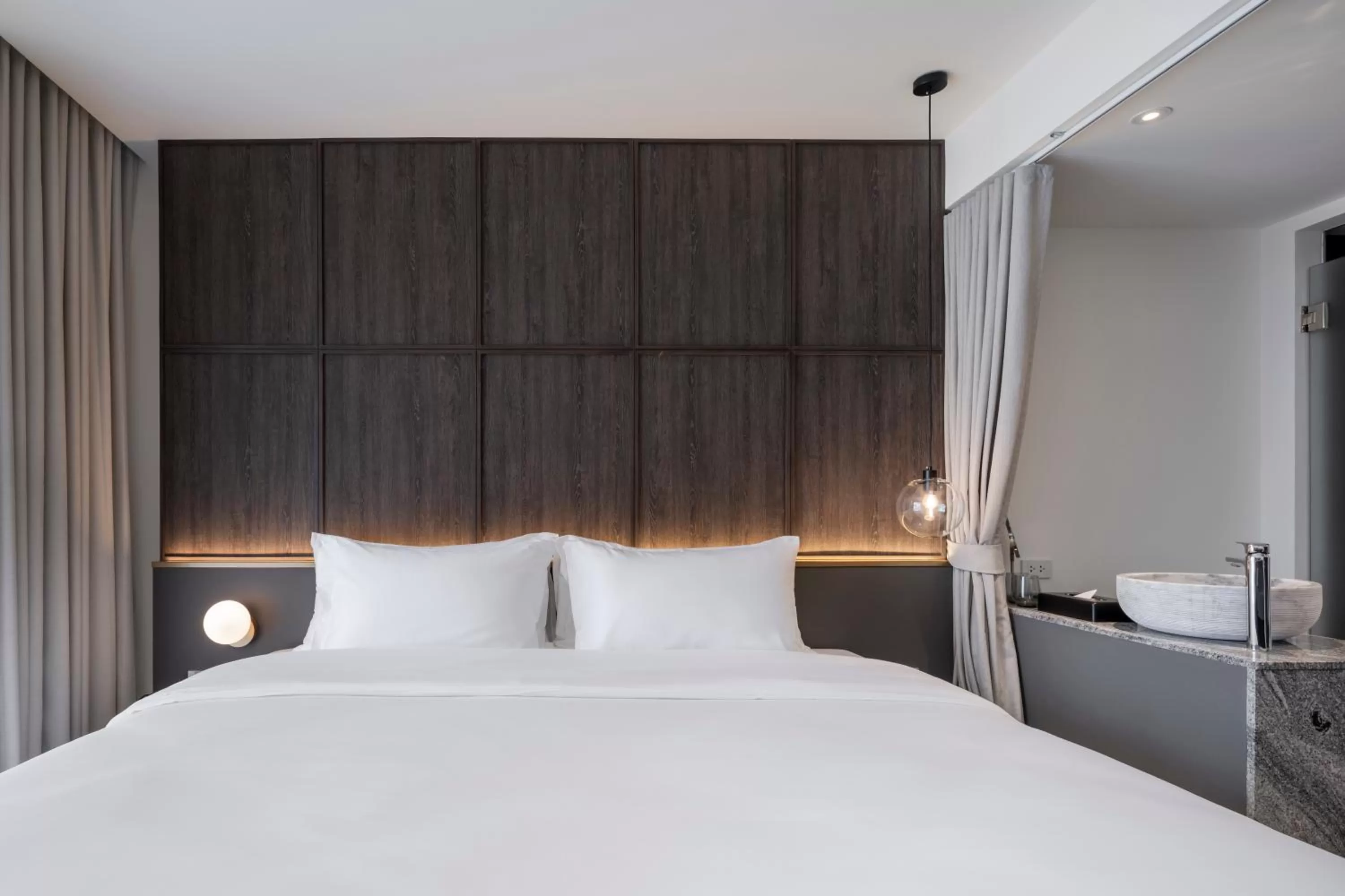 Bed in Lilit Bang Lumphu Hotel