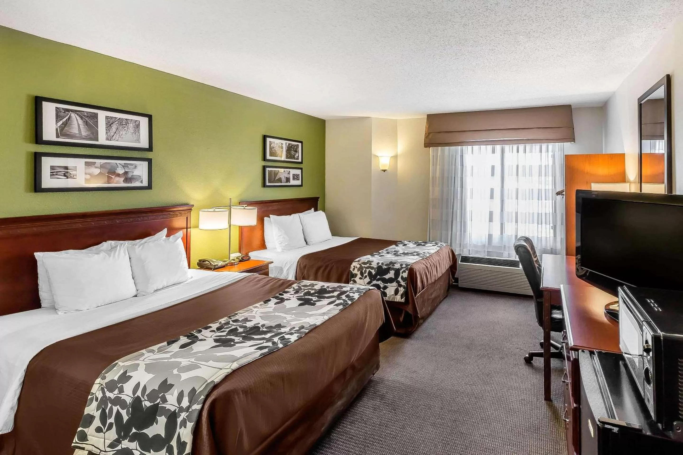 Photo of the whole room, Bed in Sleep Inn Gaffney at I-85