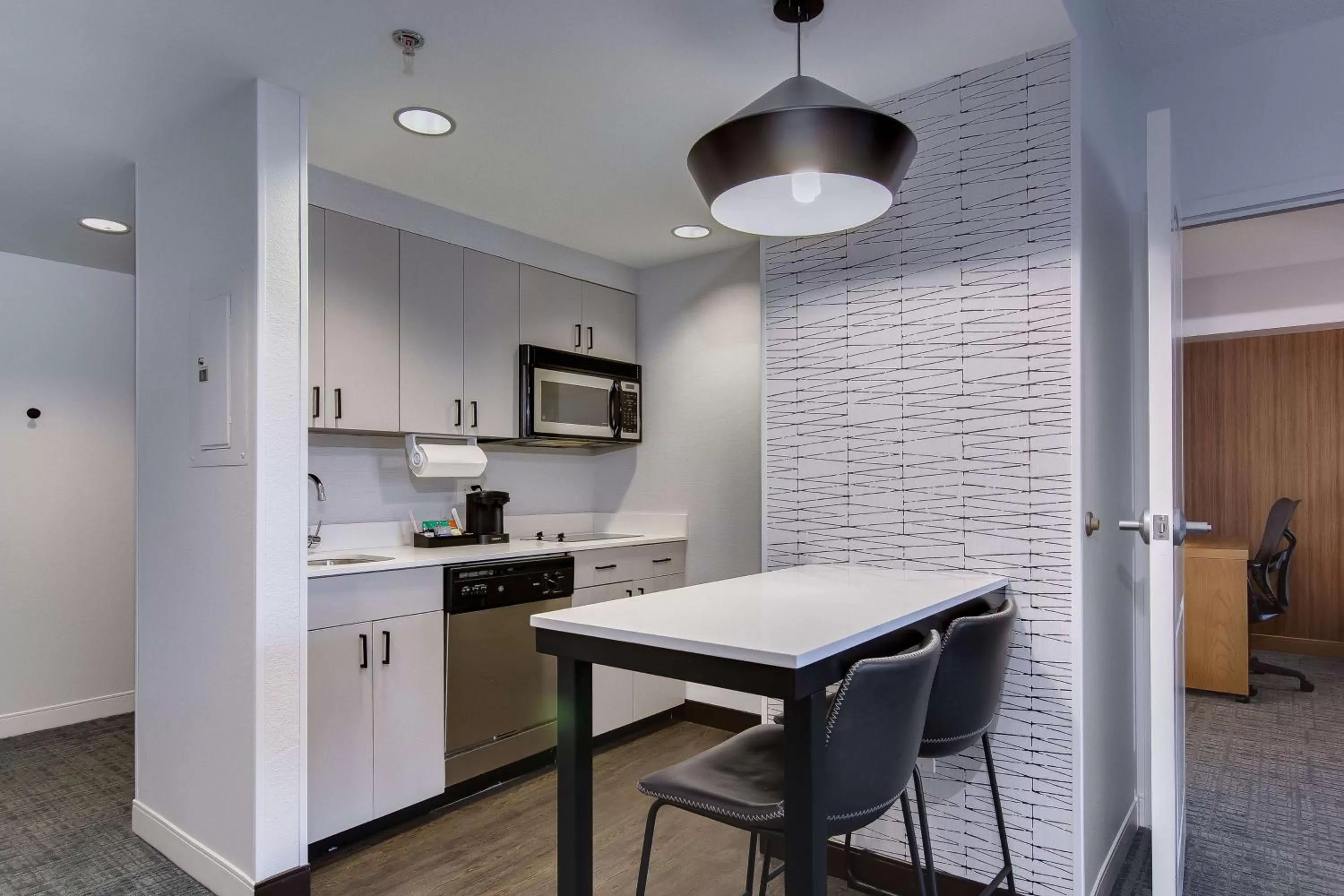 Kitchen or kitchenette in Homewood Suites by Hilton Louisville-East