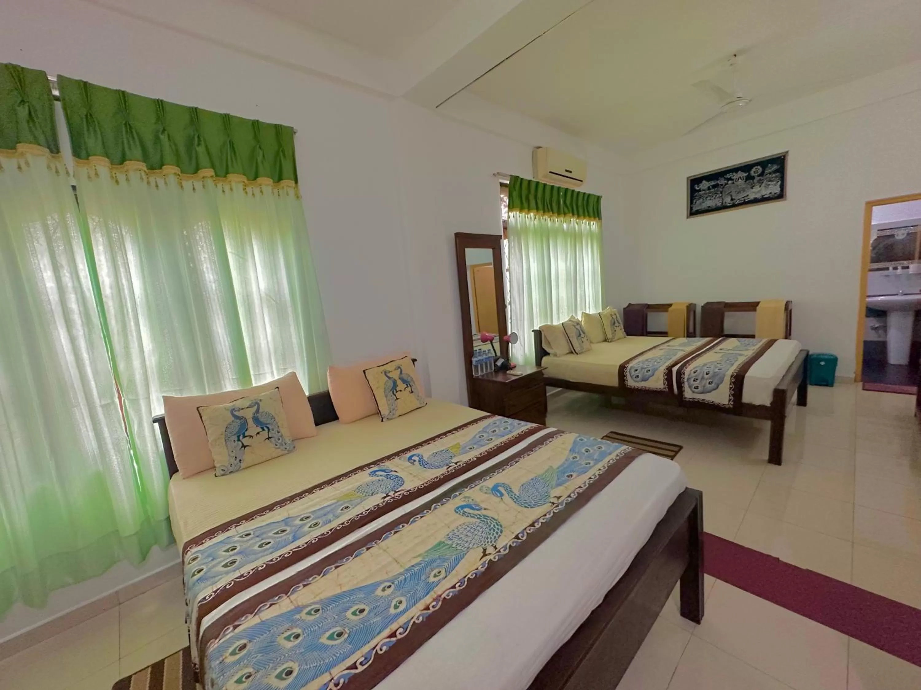 Bed in New Peacock Resort