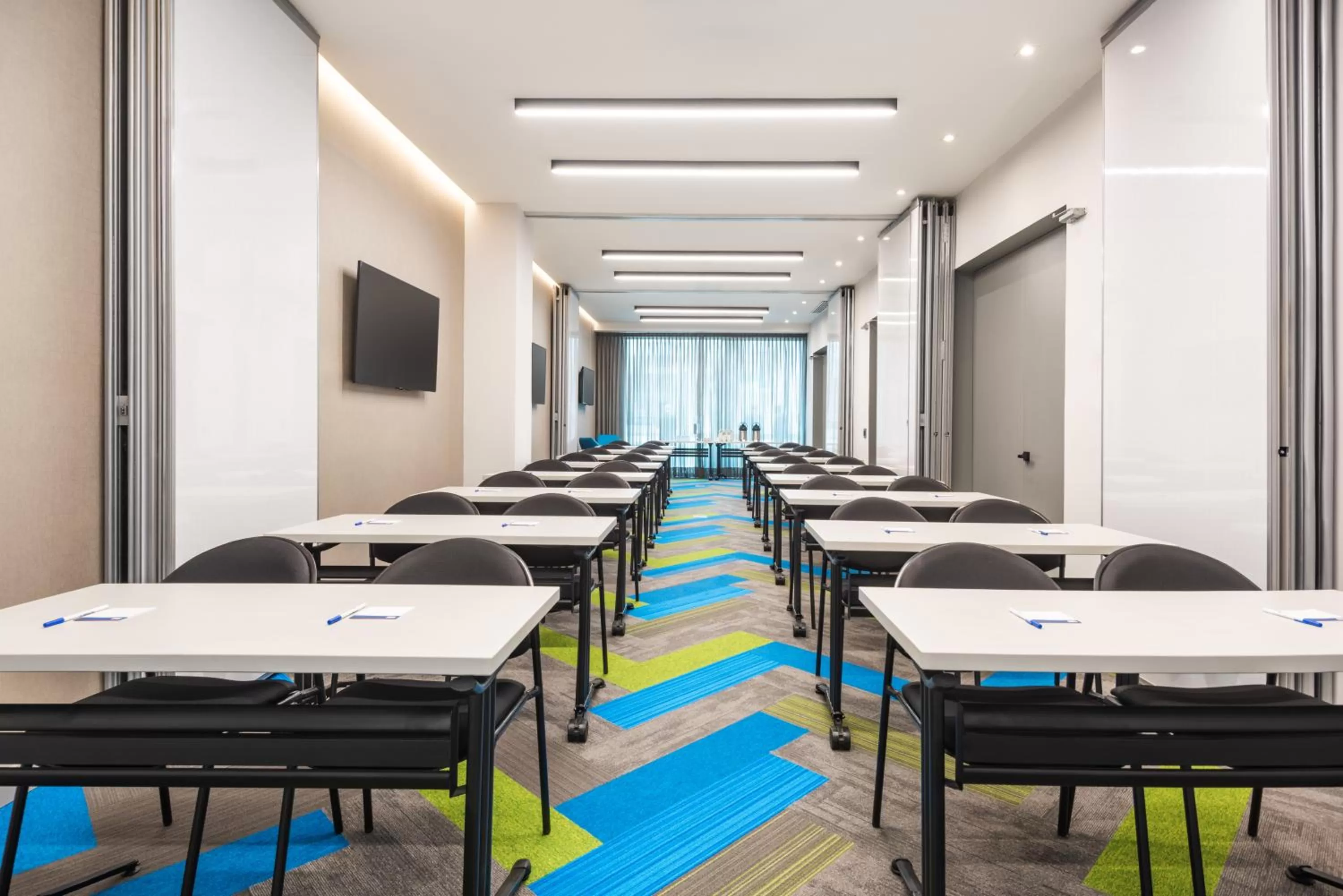 Meeting/conference room in Holiday Inn Express Bogotá - Parque La 93 by IHG