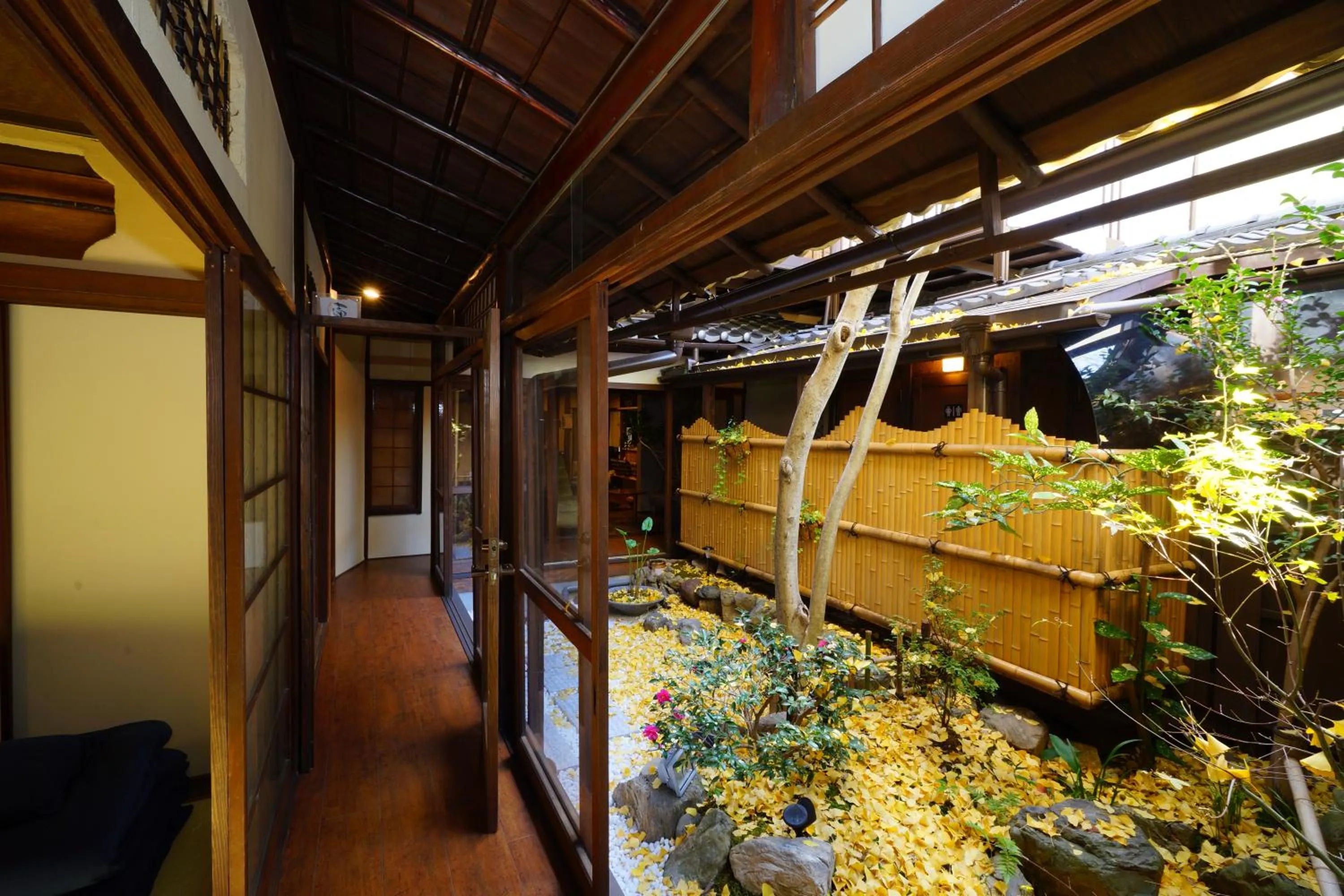 Garden view in Hotel Lantern Gion