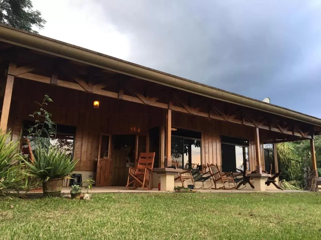 Three-Bedroom House in Birds & Breakfast Costa Rica Three-Bedroom House in Birds & Breakfast Costa Rica