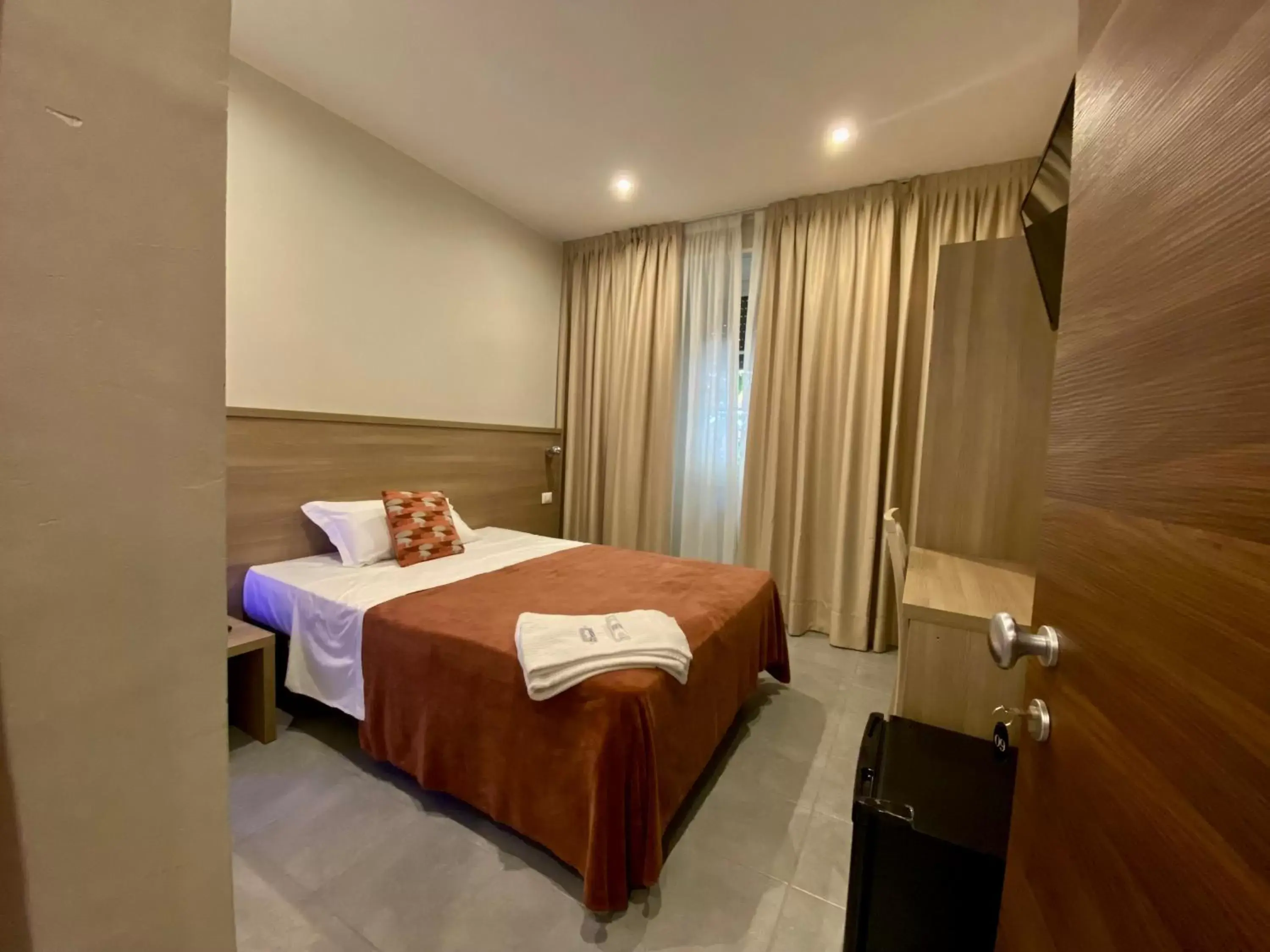 Economy Single Room in Hotel Vintage Milano Centrale Economy Single Room in Hotel Vintage Milano Centrale