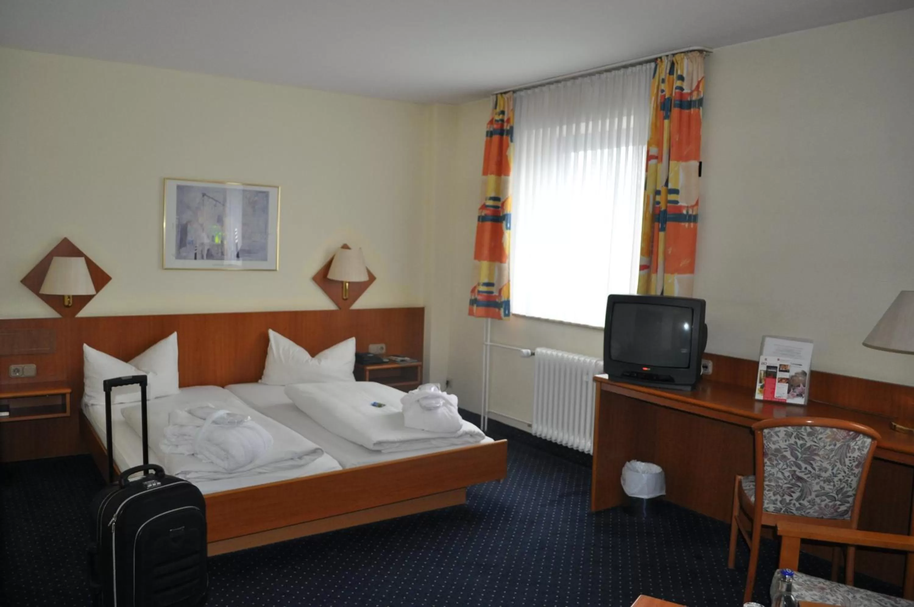 Photo of the whole room, Bed in Fly Inn Hotel Frankfurt Airport Rüsselsheim ehemals Trip Inn Hotels