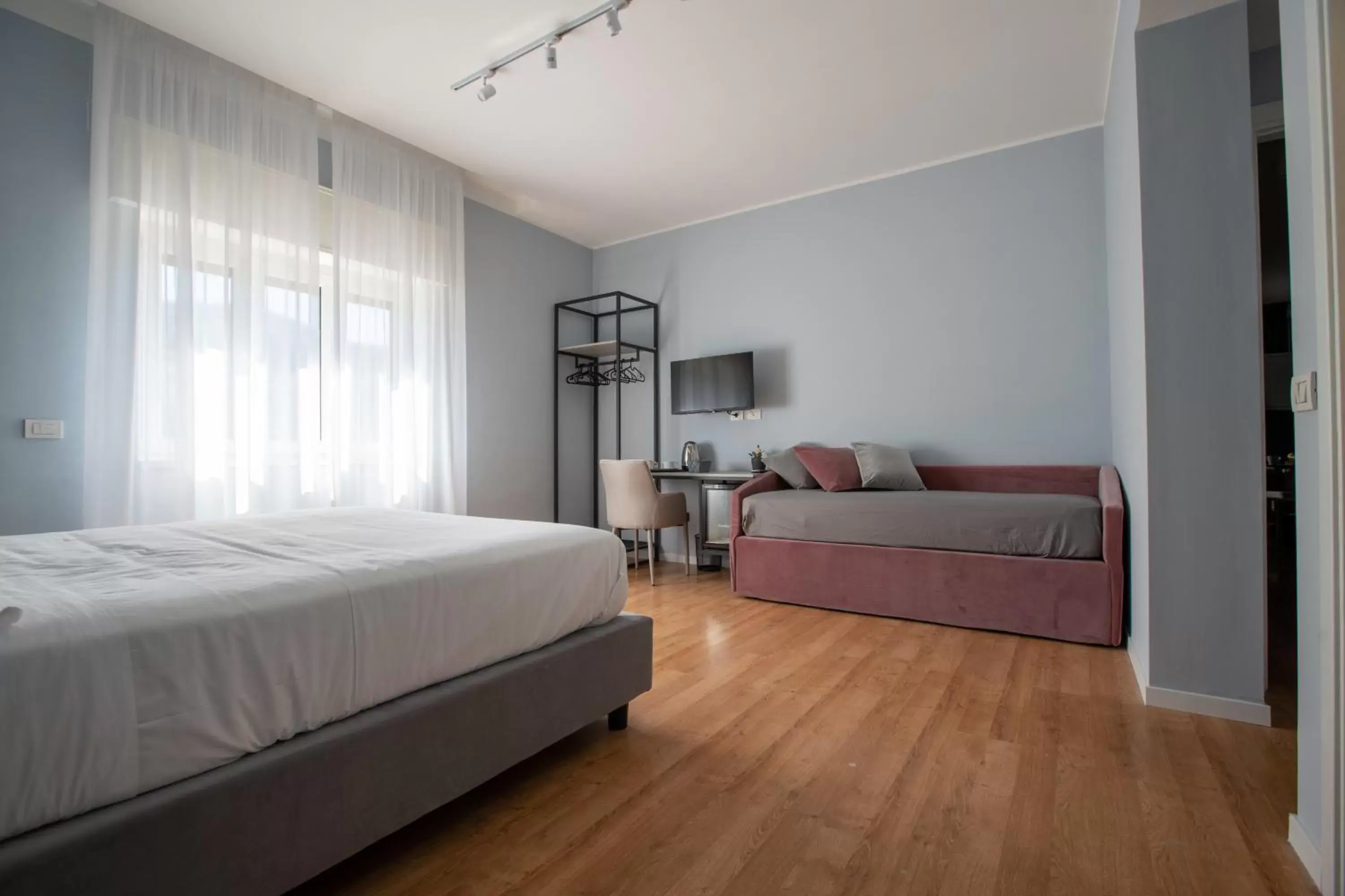 Comfort Triple Room in Alma Sorrento Suite Comfort Triple Room in Alma Sorrento Suite